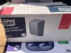 Aluminium folder toilet paper dispenser. Brand new - Never used