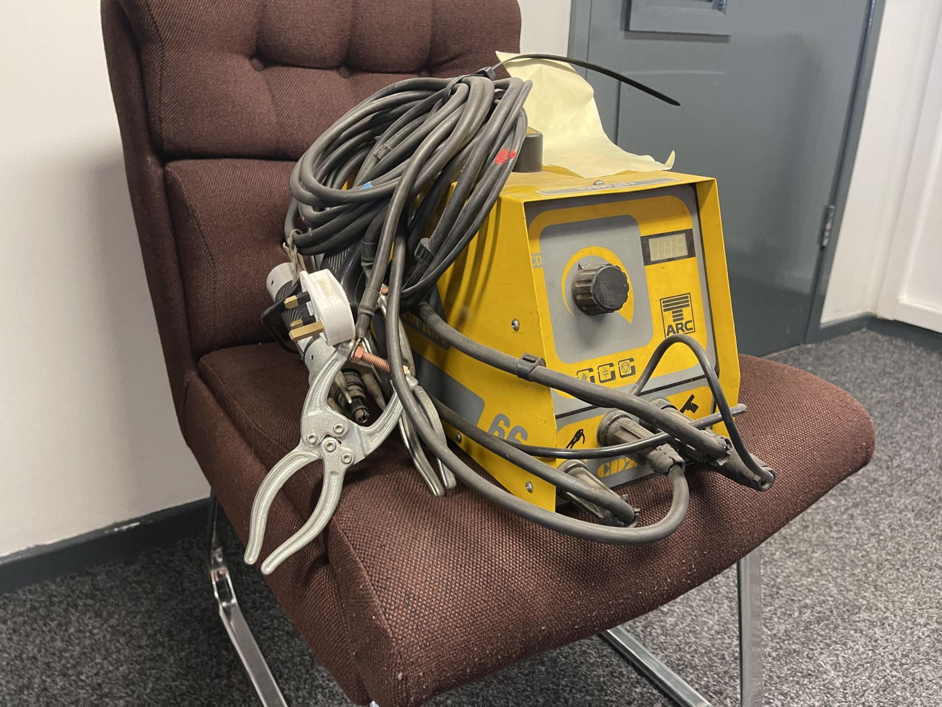 Studfast 66/1 T-Arc Stud Welder, Serial No: 200/2396/04. Located at Unit 1 Walsall WS2 8AU. - Image 2 of 13