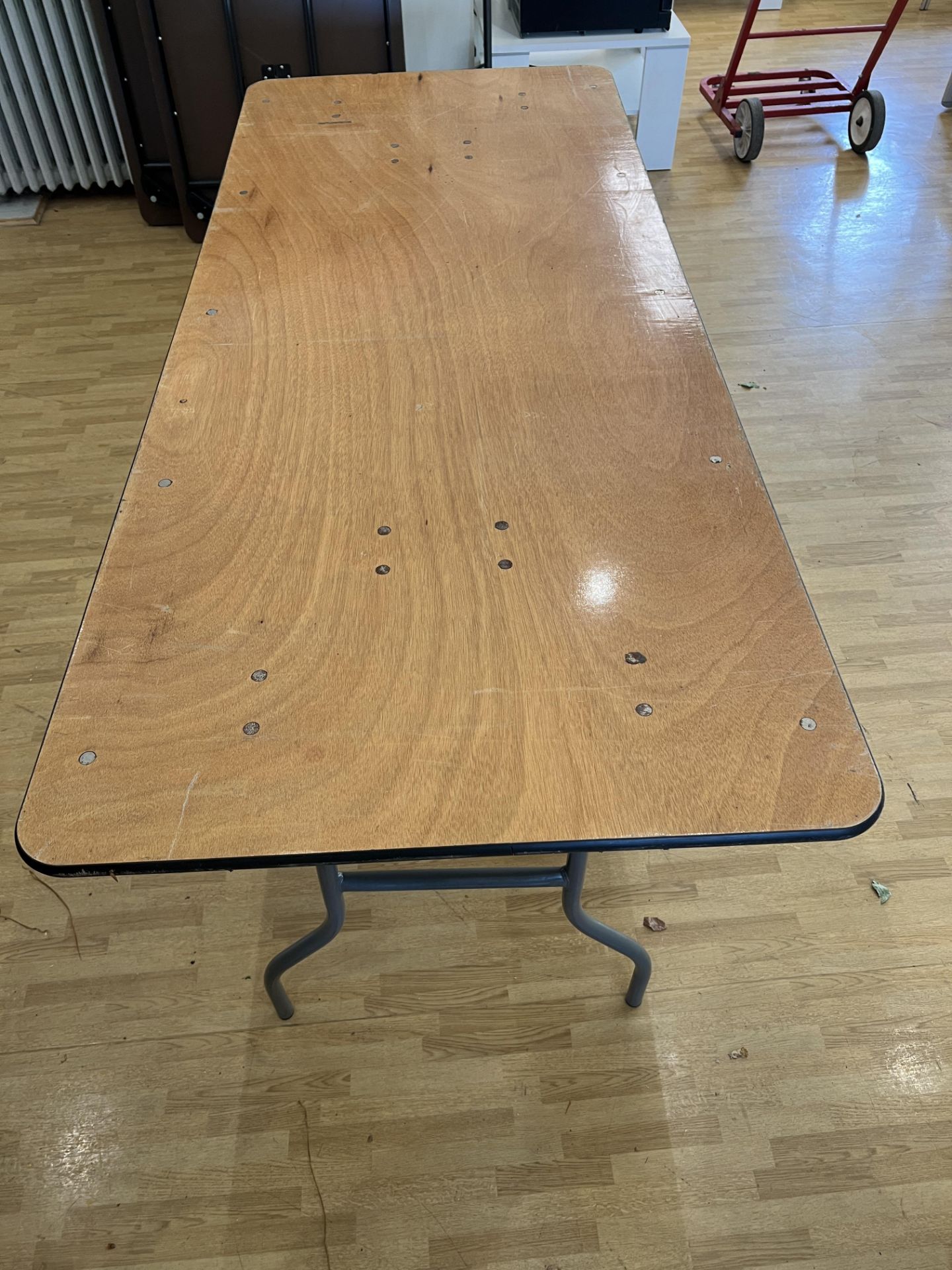 2: Folding Tables - Please note this Lot is located at Hyde Home Farm, The Hyde, Luton, LU2 9PS. - Image 3 of 15