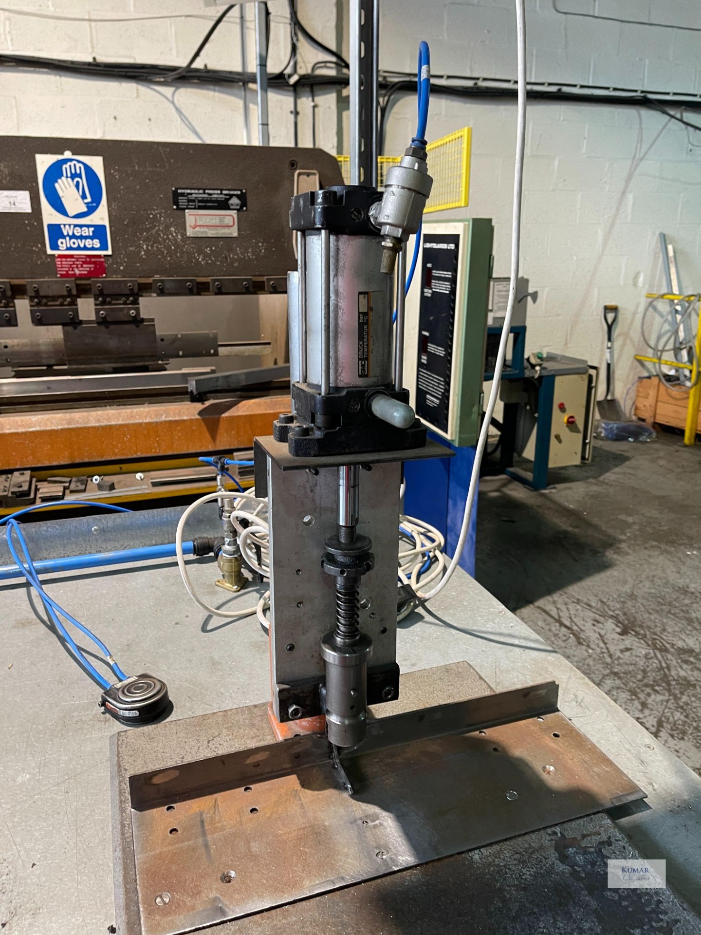 Test Rig Table Comprising - Square Tube Metal Framed Welded Mild Steel Work Bench Fitted with - Image 2 of 16