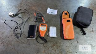 Elcometer 456Material Thickness Gauge with Carry Case, Cables Etc As Shown - Please Note this Lot is