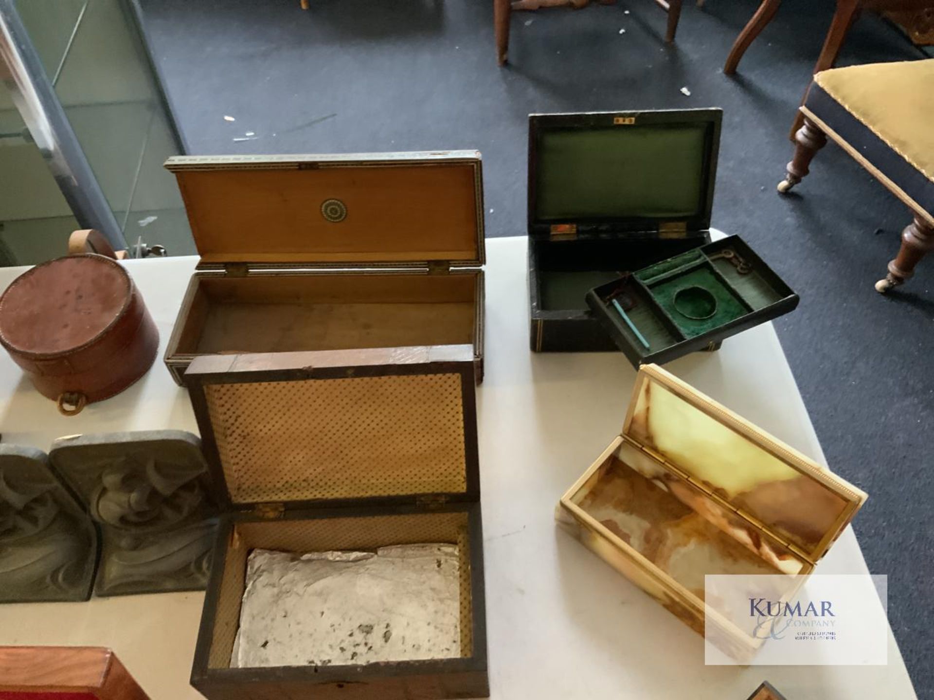 Mixed Lot of Jewellery Boxes and Accessories as shown - Image 12 of 13