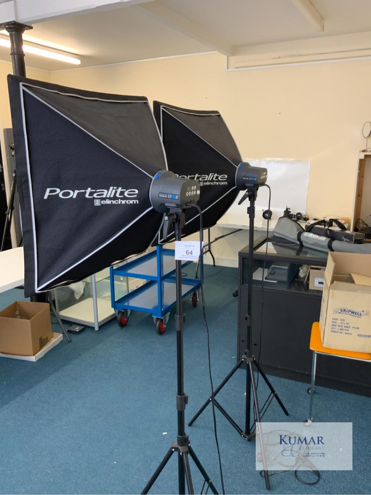 2:2: D Lite RX One Flash Heads with Portalite Softbox & Tripod, Serial No.s 11310 & 11309 - Image 4 of 16