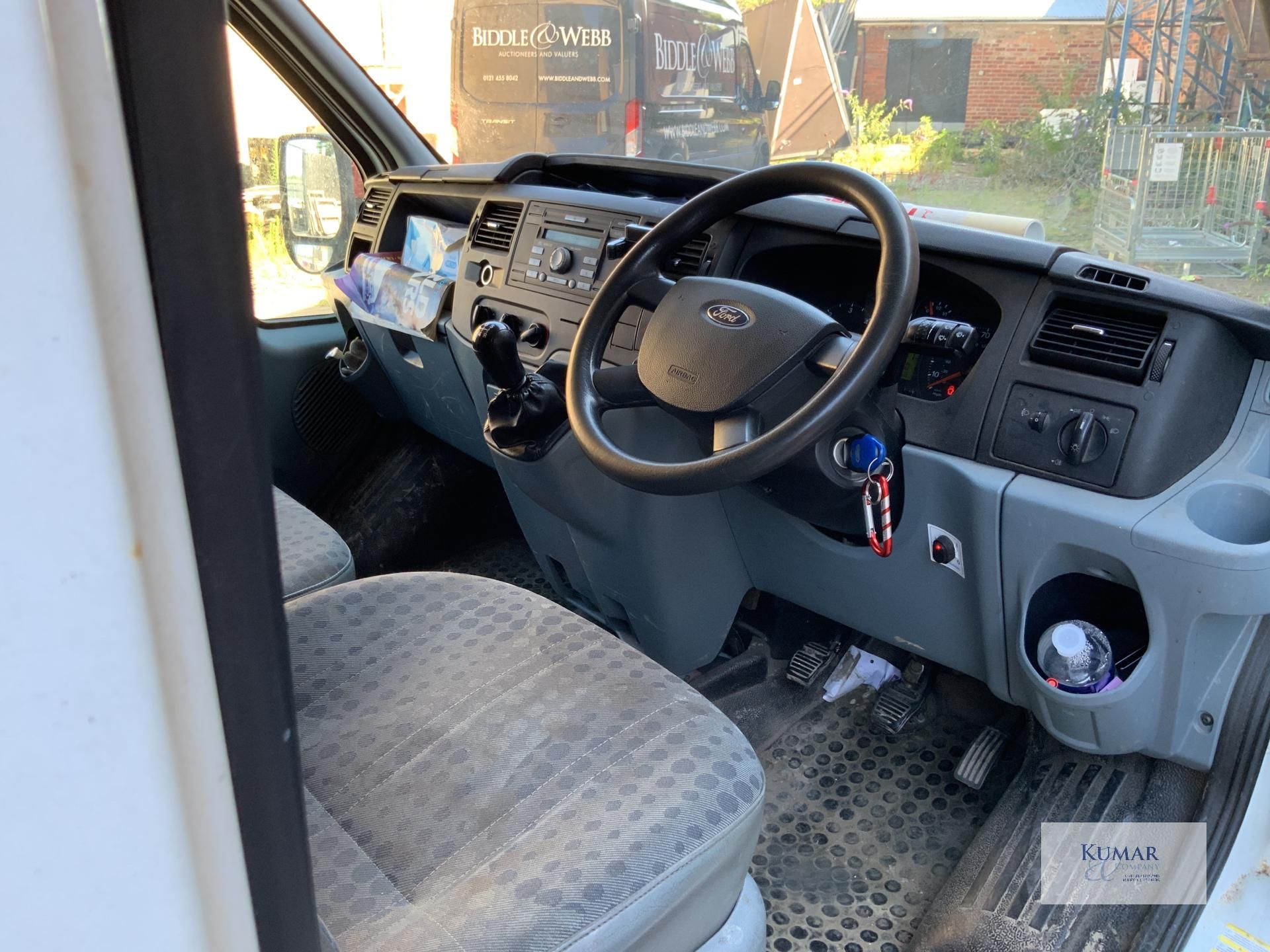 Ford Transit 350 LWB Luton Van with Tail Lift, Registration No. OW60 LLV, (2010). Recorded Mileage - Bild 21 aus 29