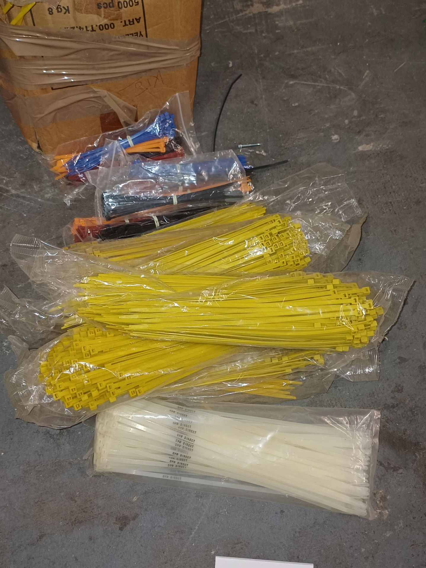 Assorted Cable Ties (Various Sizes) - Image 3 of 4