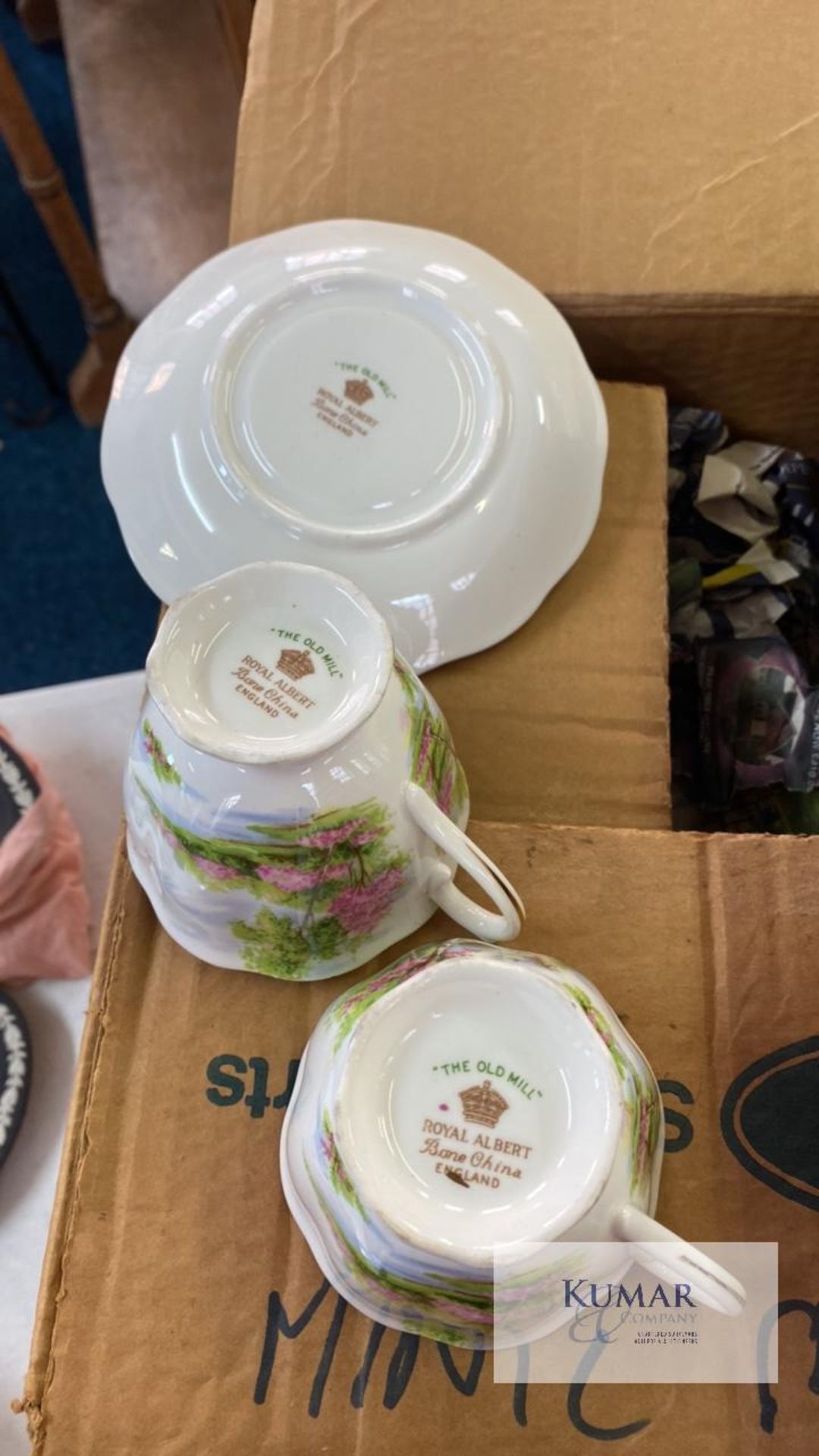 Box of Royal Albert Bone China Cups & Saucers. to include Wedgewood items - Image 4 of 11