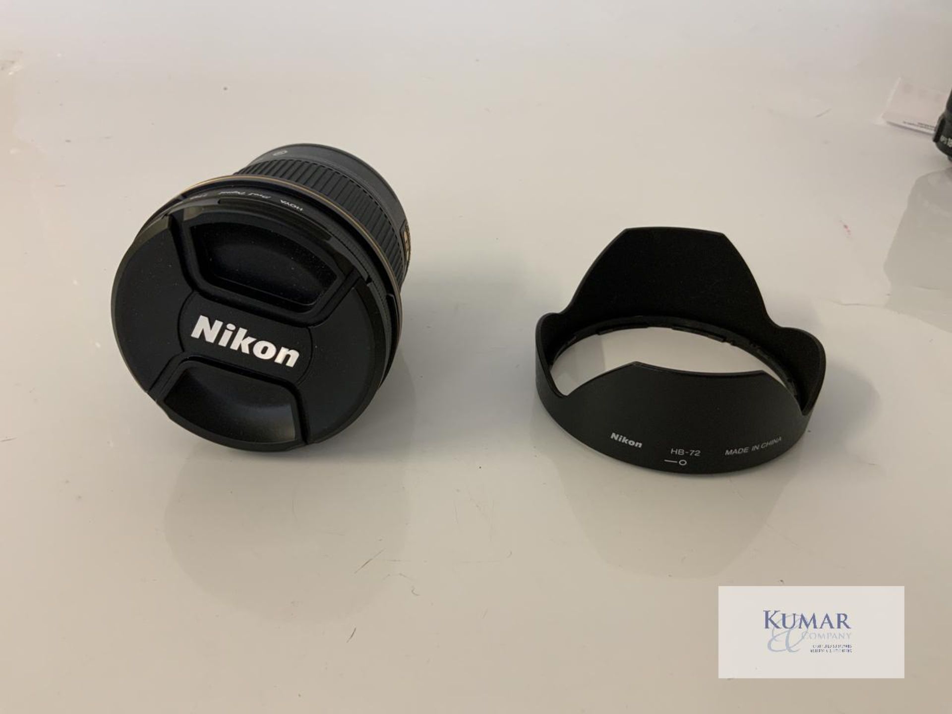 Nikon AF-S Nikkor 20mm 1:1.8G ED Zoom Lens with Nikon HB 72 Lens Hood & Carry Case - Image 2 of 10