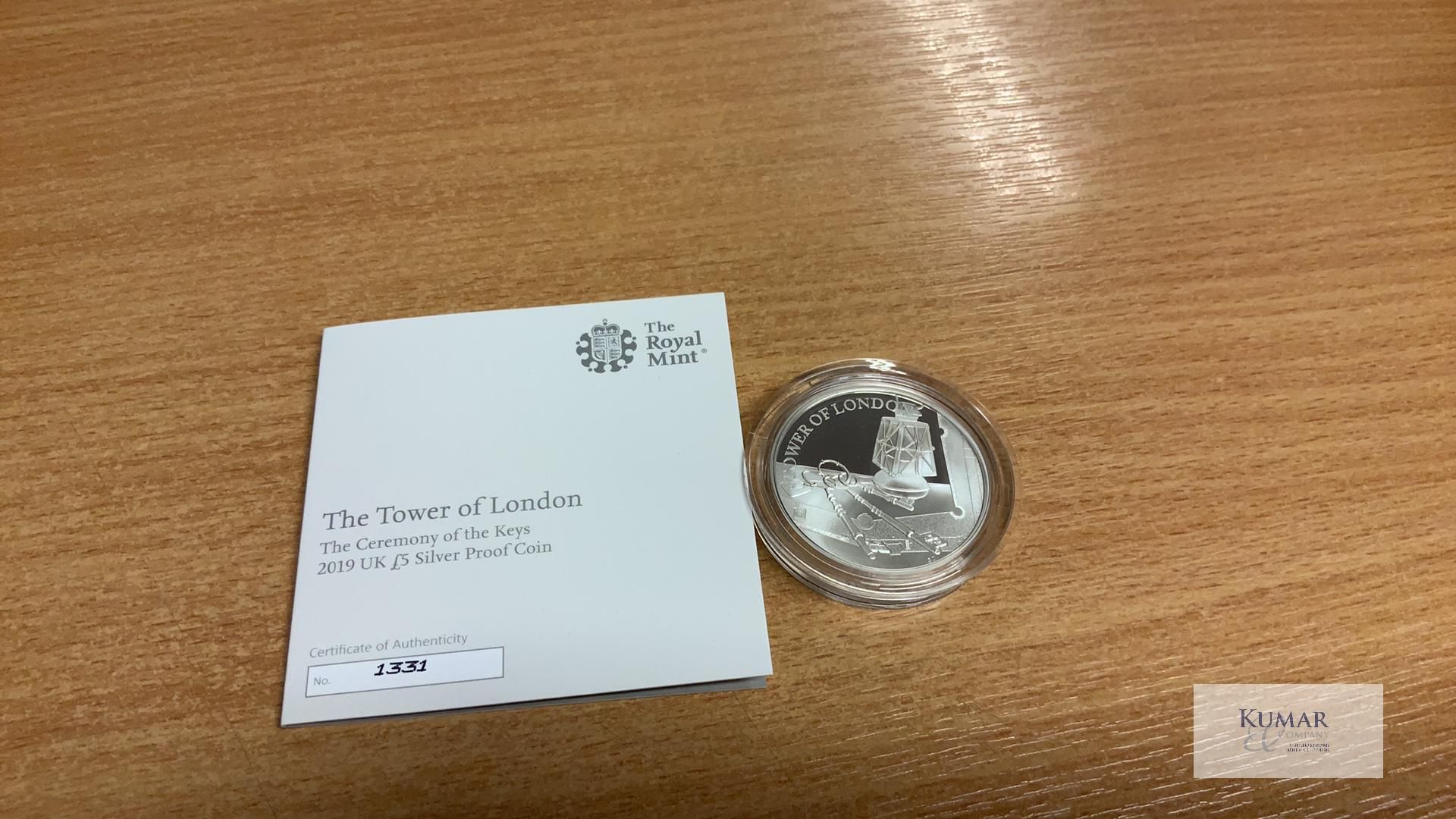 The Royal Mint Collection- The Tower of London Coin Collection. The Ceremony of Keys2019 UK £5 - Image 4 of 4