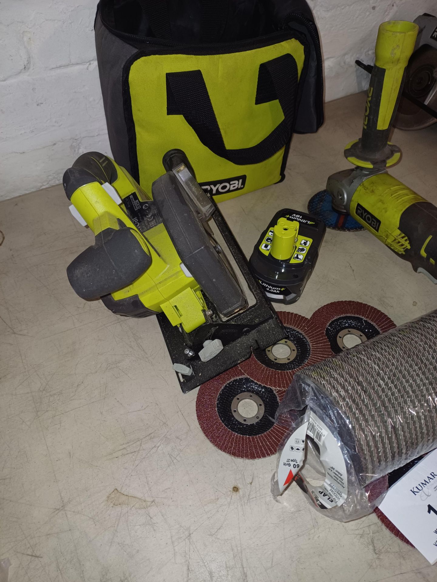 Ryobi Grinder - Model R18AG - Serial No: 4443103355933 (2018) Ryobi Circular Saw - Model R18CSP - - Bild 2 aus 9