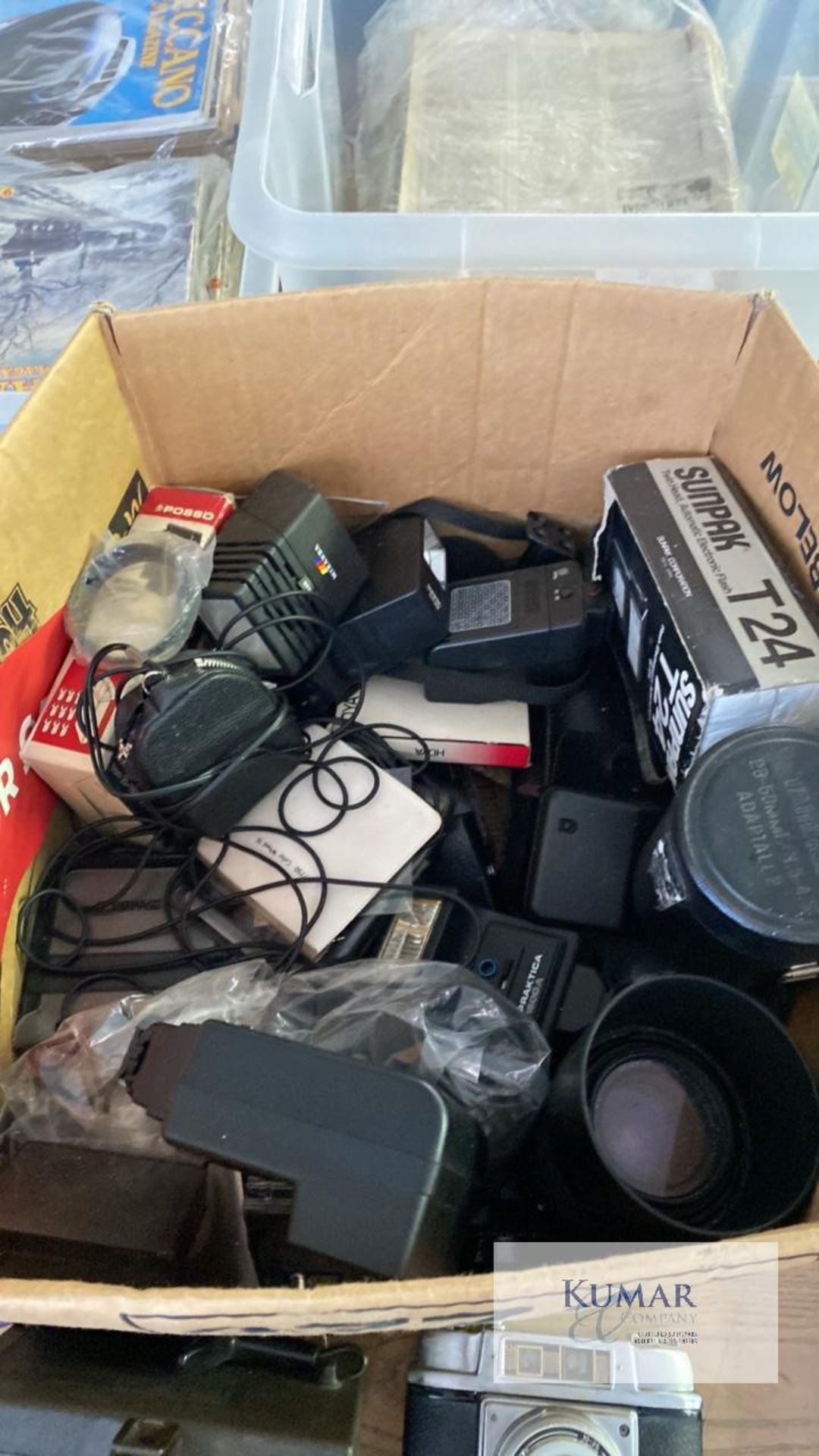 Large Selection of Assorted Old Cameras and Lenses - Image 12 of 26