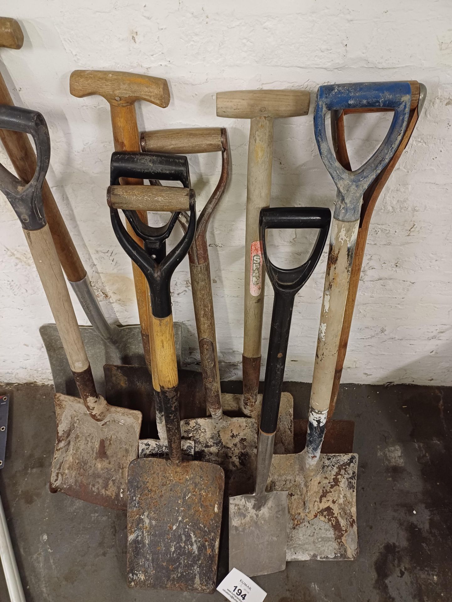 Assorment of Shovels (approx 10) - Image 3 of 3