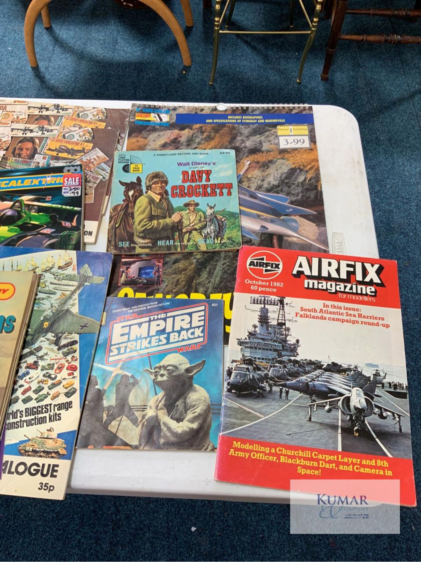 Quantity of collectible manuals to include Scalextrix, Airfix and Century Cars - Image 4 of 12