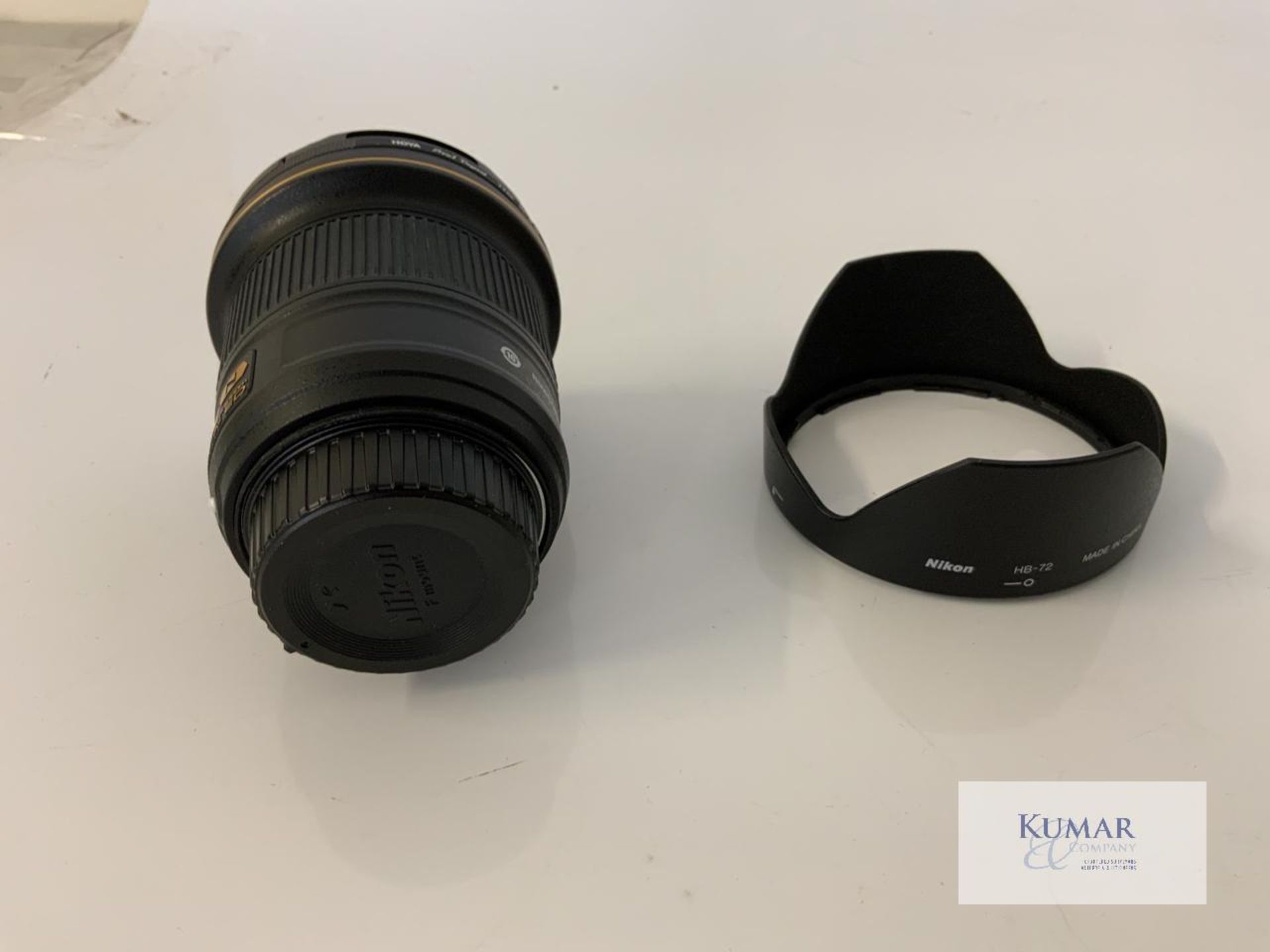 Nikon AF-S Nikkor 20mm 1:1.8G ED Zoom Lens with Nikon HB 72 Lens Hood & Carry Case - Image 5 of 10