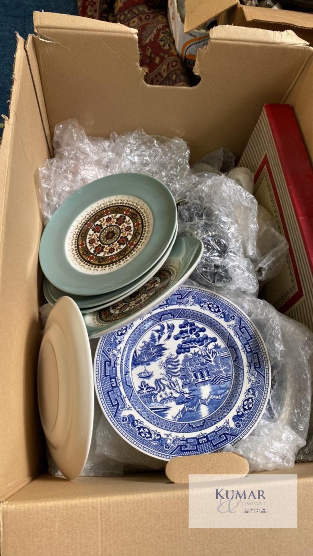 Box of Plates Bowls and Cups as seen on pictureâ€™s - Image 4 of 11