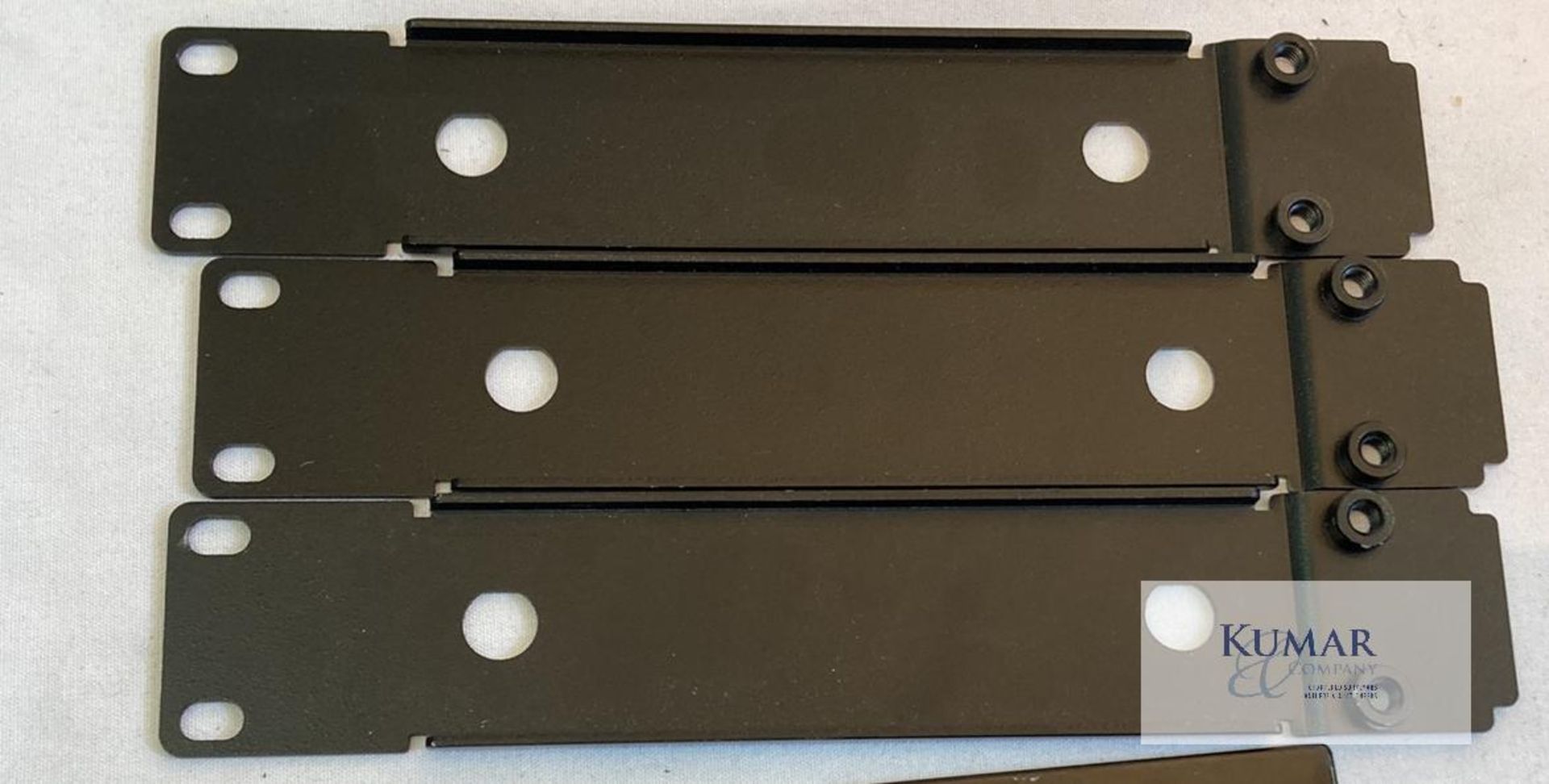 19" rack blanking plate and mounting assortment Description: Assortment of 19" blanking plates - Image 10 of 15