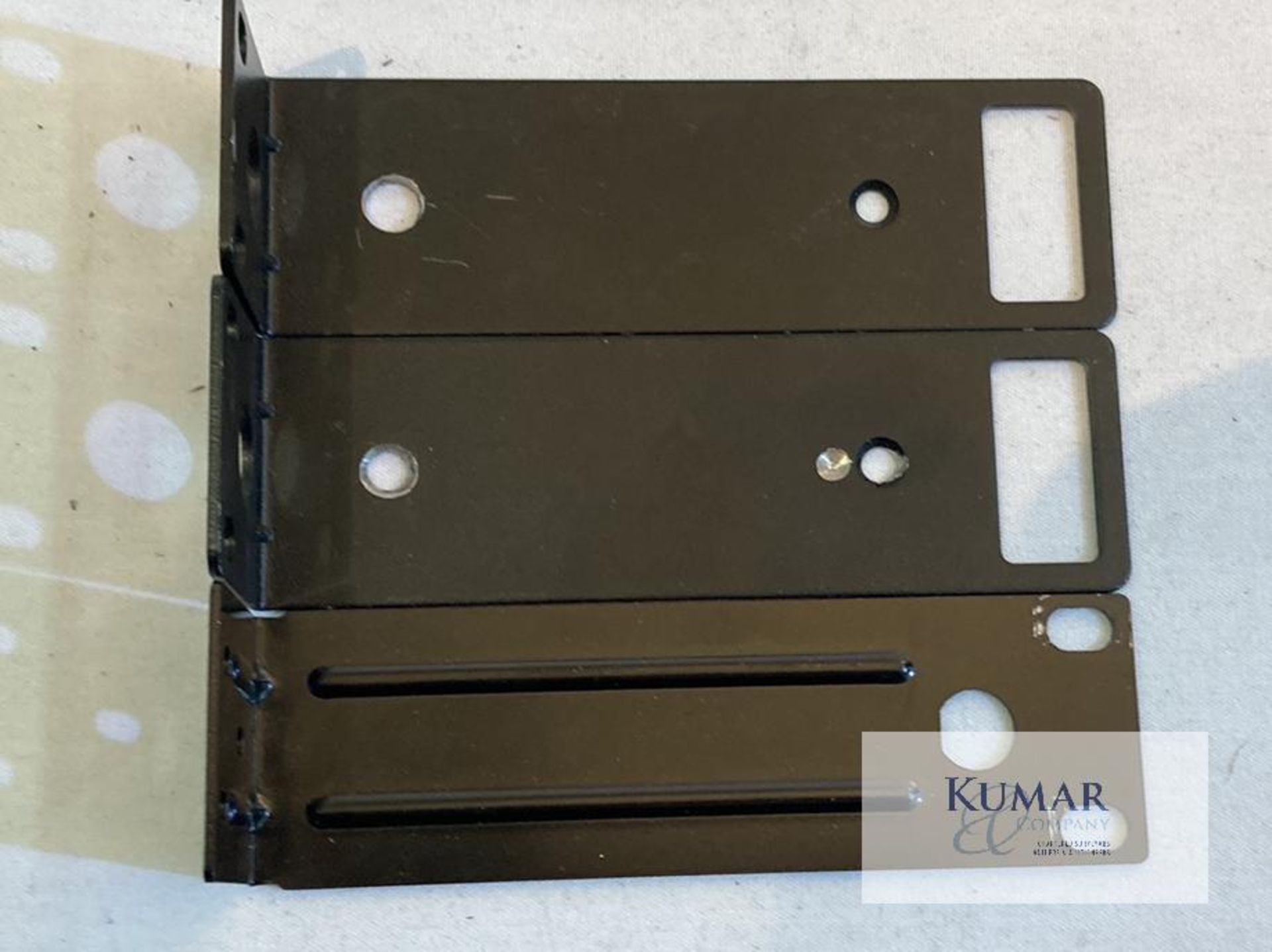 19" rack blanking plate and mounting assortment Description: Assortment of 19" blanking plates - Image 6 of 15