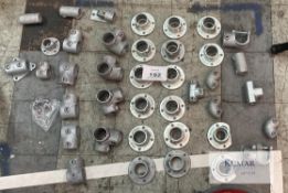 Mixed key clamp tube fittings (for 47.3mm scaffold tube) Description: Assorted size 8 fittings as