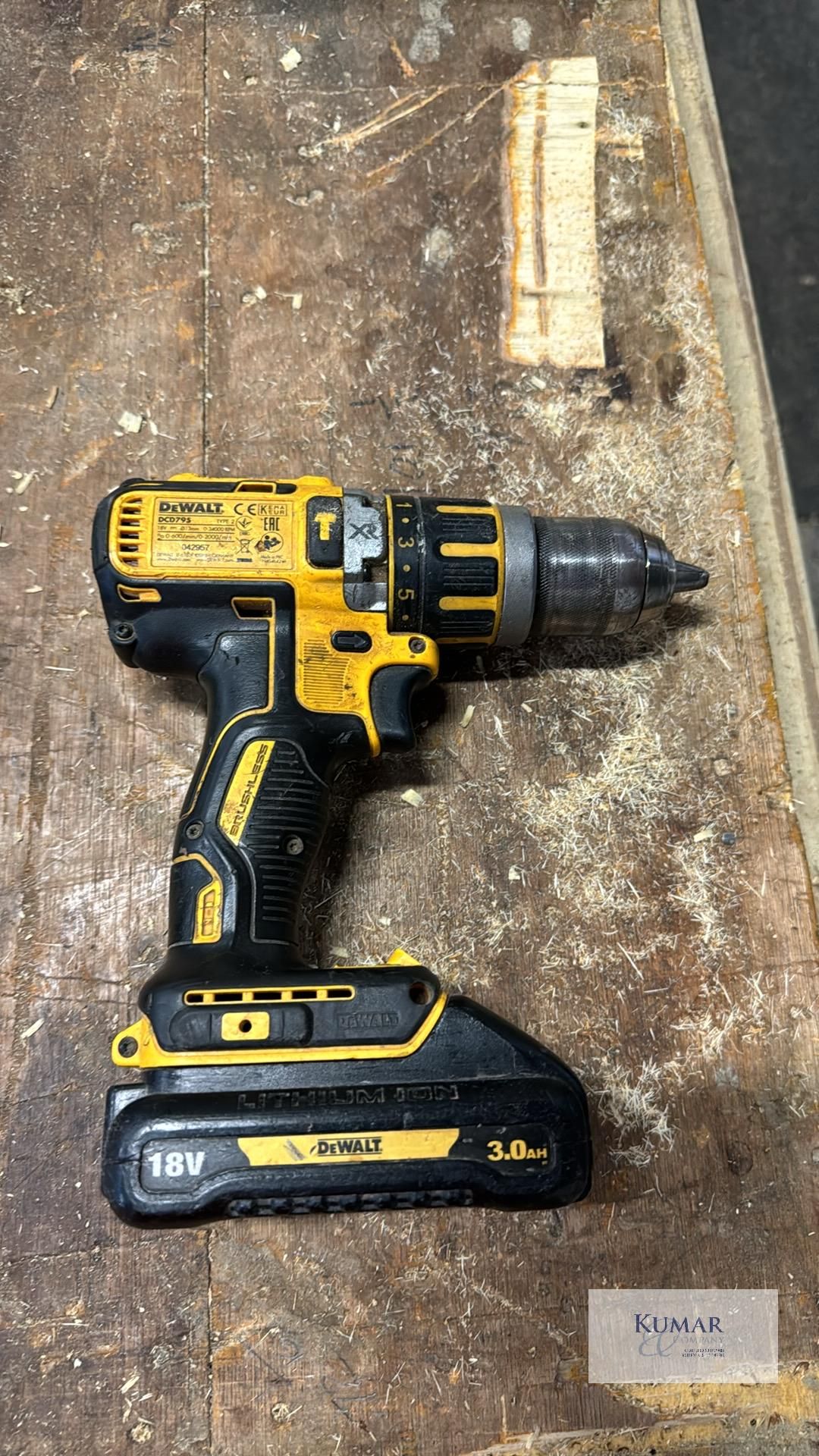 Lot of Dewalt Power Tools Comprising - 2: Dewalt DCF787 Impact Drivers one with 18v 4.0ah - Image 5 of 12