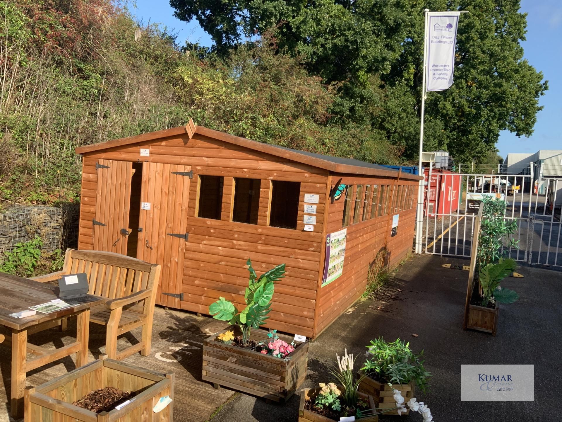 24 x 12 Apex Supreme Garden Workshop/Shed with Windows, Supreme 19mm Log Lap, Oil Base Treatment - Image 3 of 15