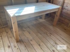 Large Table Sizes, 160cm x 76cm x 76cm