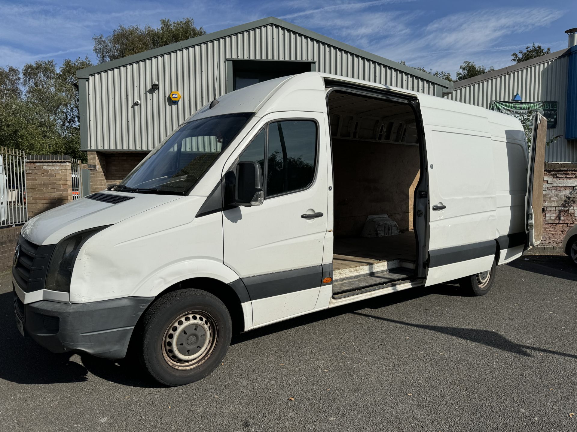 2016 - CR35 2.0 TDI LWB 163PS High Roof Panel Van - Image 24 of 47