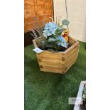 Marford Hexagonal Single Planter