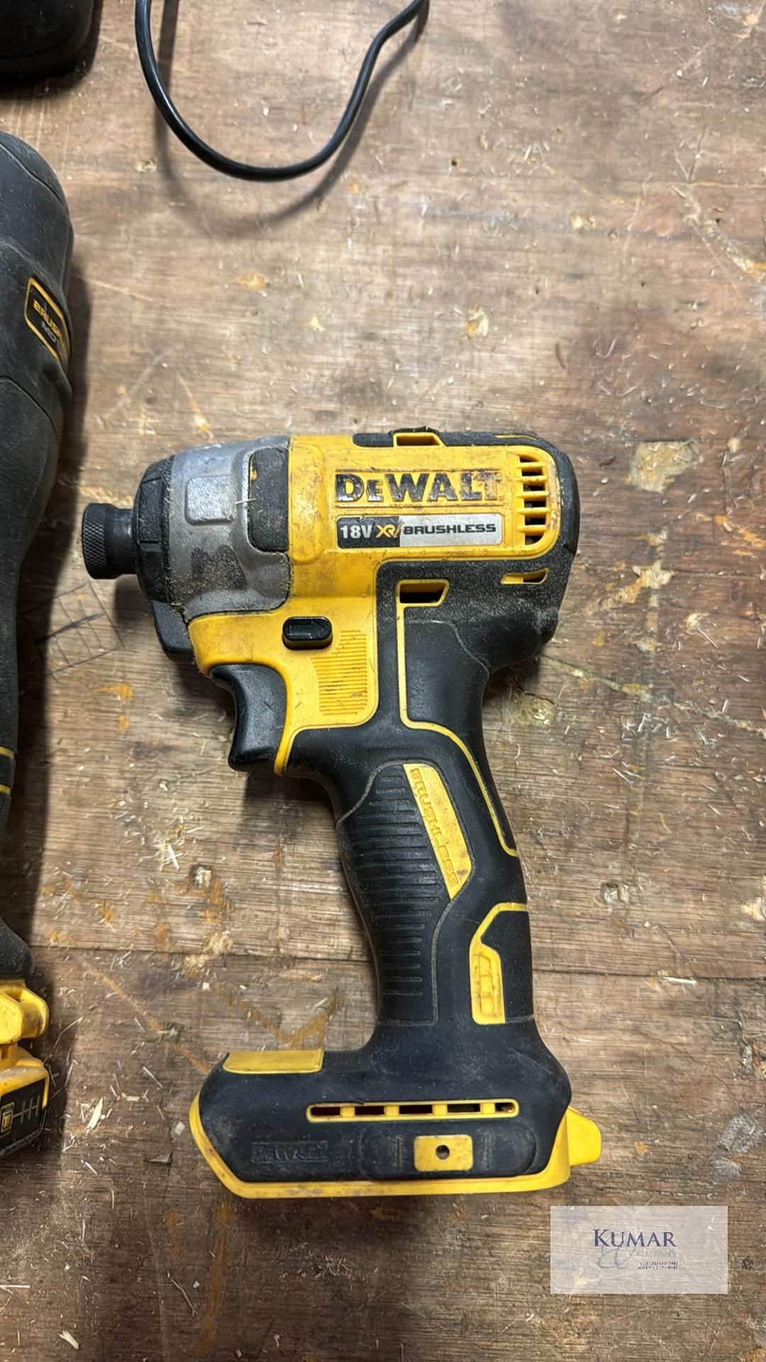 Lot of Dewalt Power Tools Comprising - DCG412 Angle Grinder, DCS355 Multi Tool with Dewalt XR 18v - Image 2 of 13