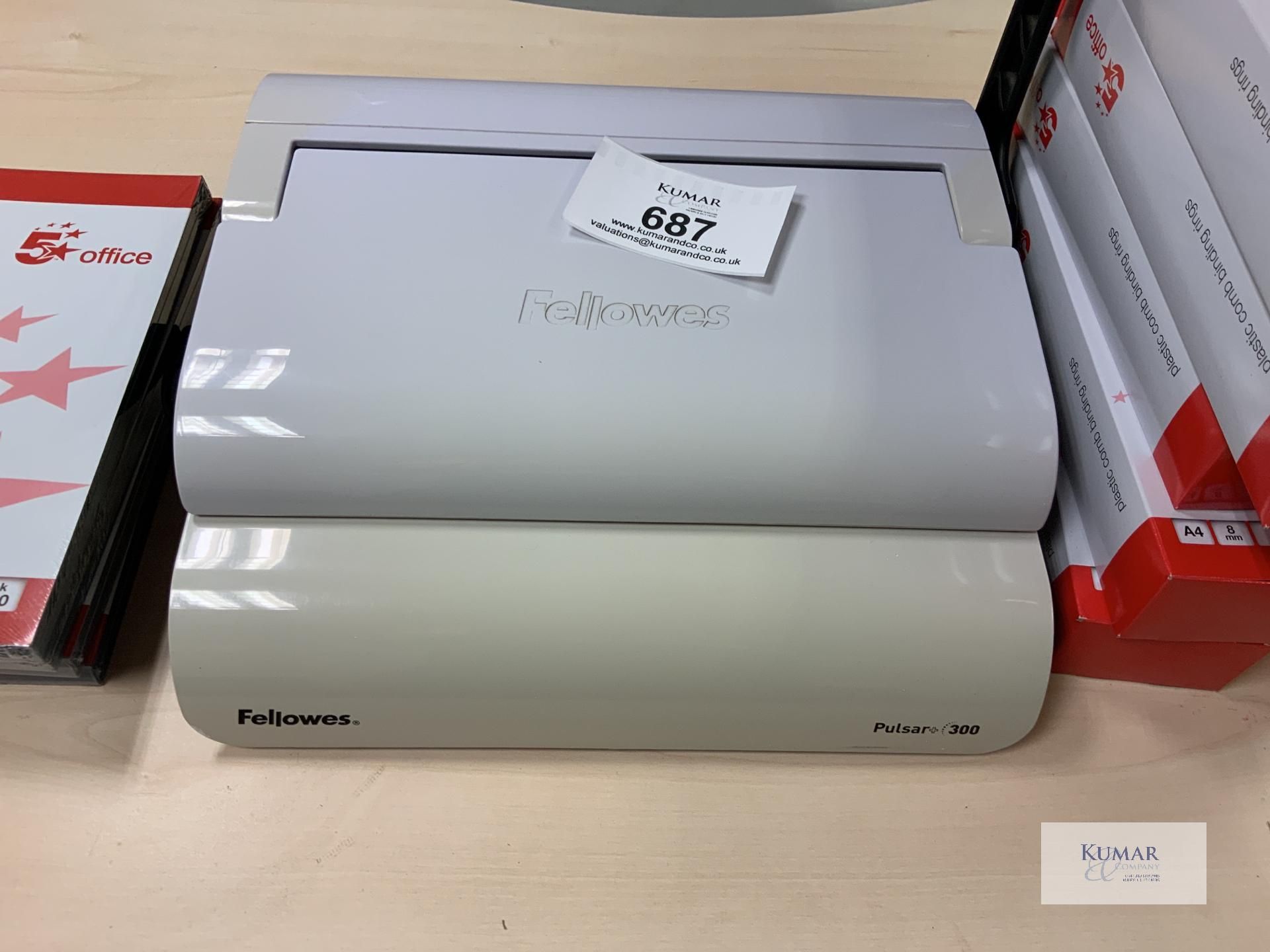 Fellowes Pulsar + 300 Ring Binder with binders and covers - Image 2 of 4