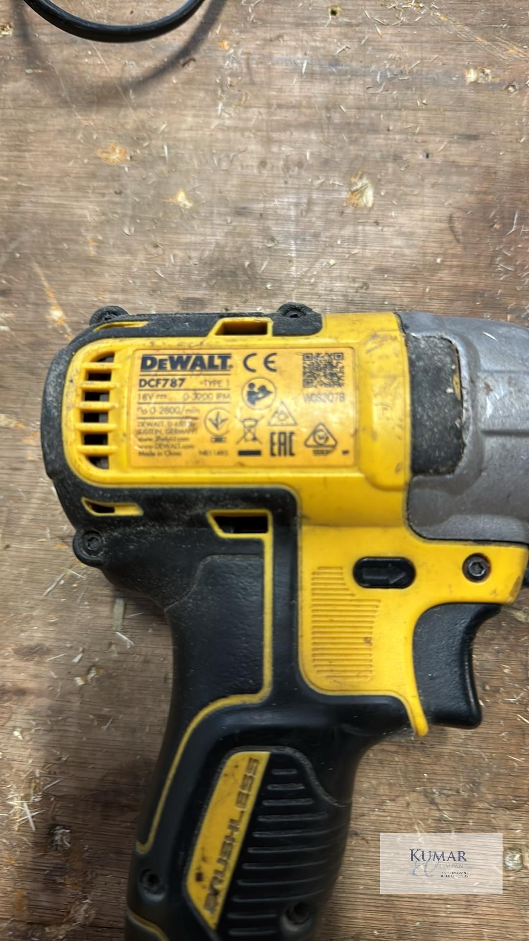 Lot of Dewalt Power Tools Comprising - DCG412 Angle Grinder, DCS355 Multi Tool with Dewalt XR 18v - Image 4 of 13