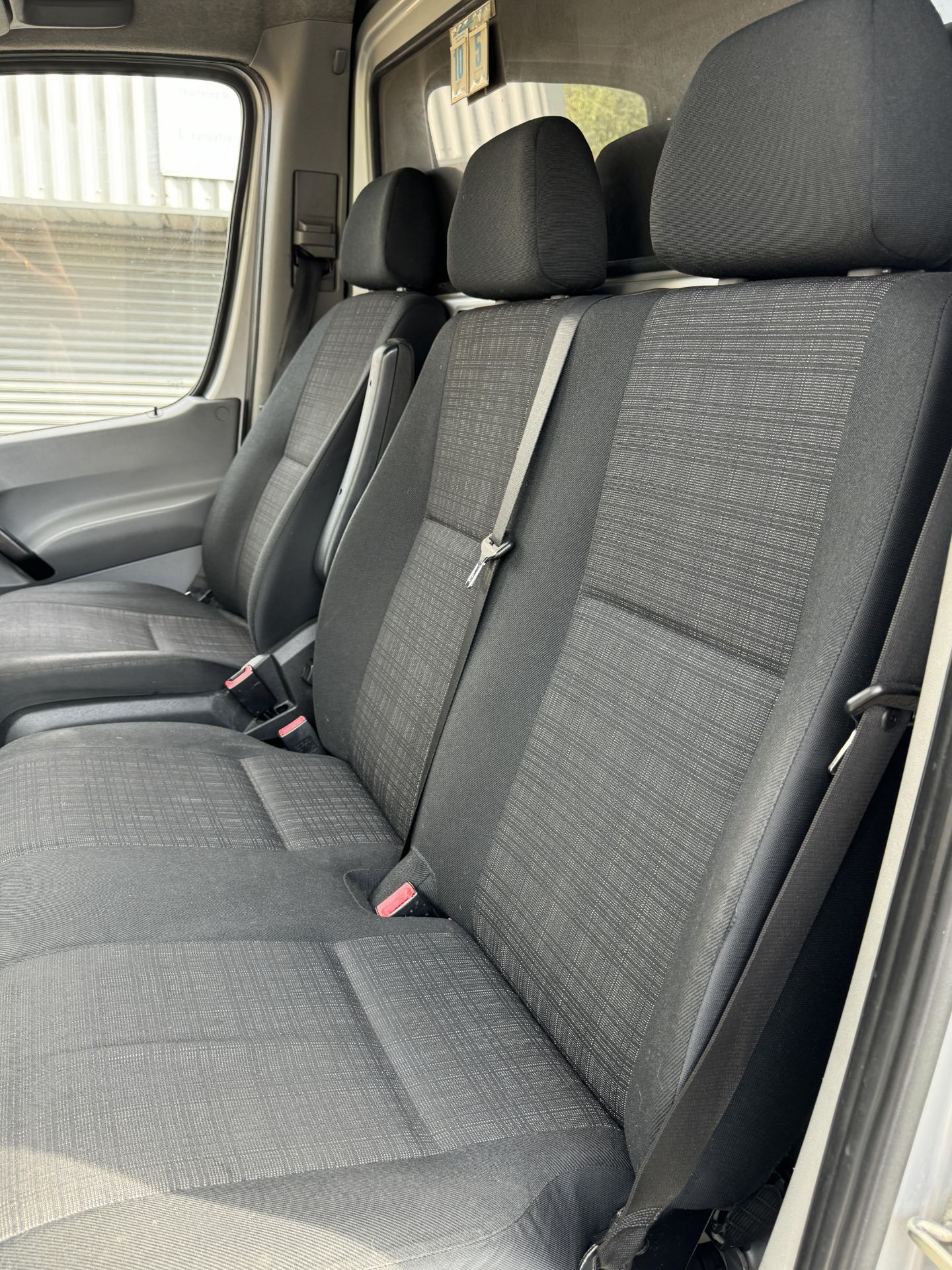 2015 - LWB Curtain Side Mercedes Sprinter 313 CDI Van - Image 36 of 52