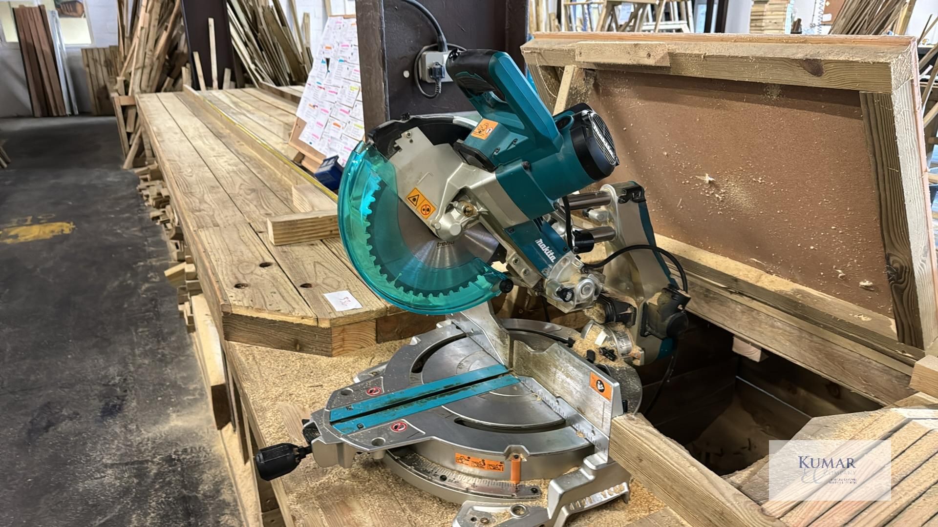 Makita LS109L 260mm Double Bevel Sliding Compound Mitre Saw, Serial No.20857G, (0/2021) - Image 2 of 12