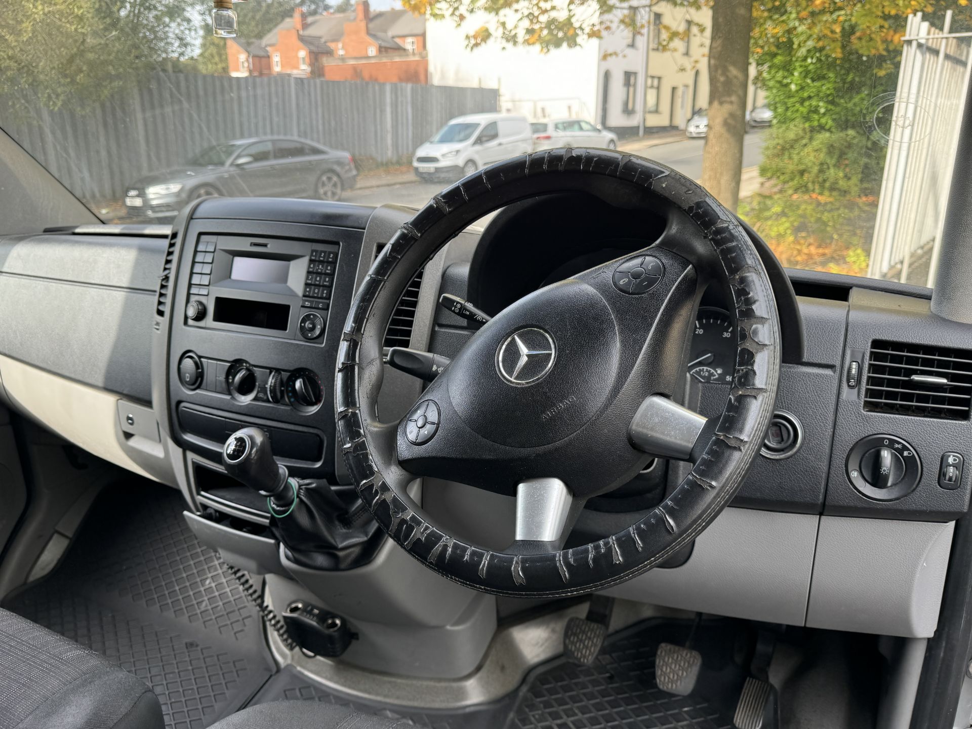 2015 - LWB Curtain Side Mercedes Sprinter 313 CDI Van - Image 39 of 52