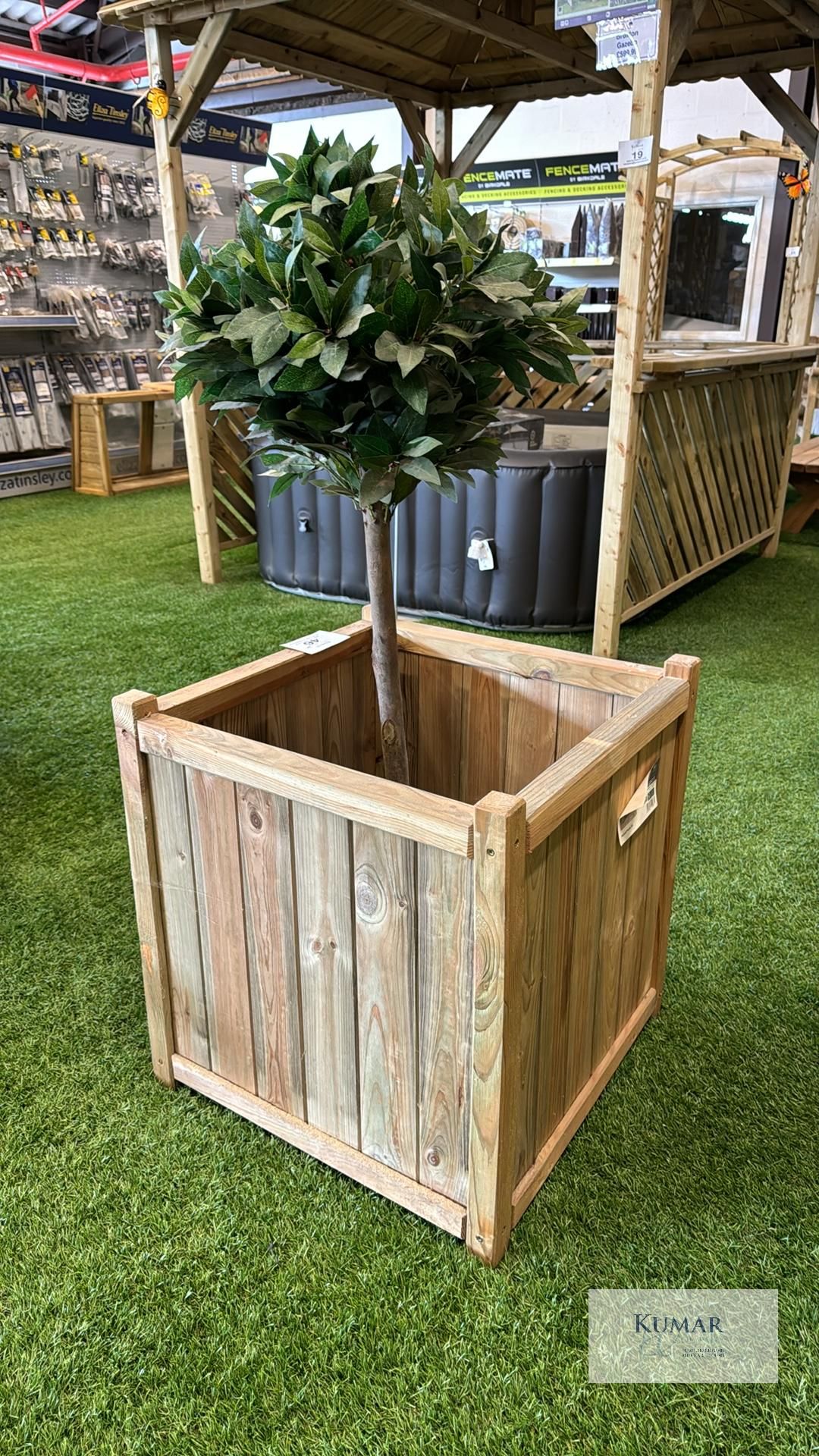 Holywell Single Planter, Sizes (W x D x H) 0.6m x 0.6m x 0.65m - Image 5 of 7