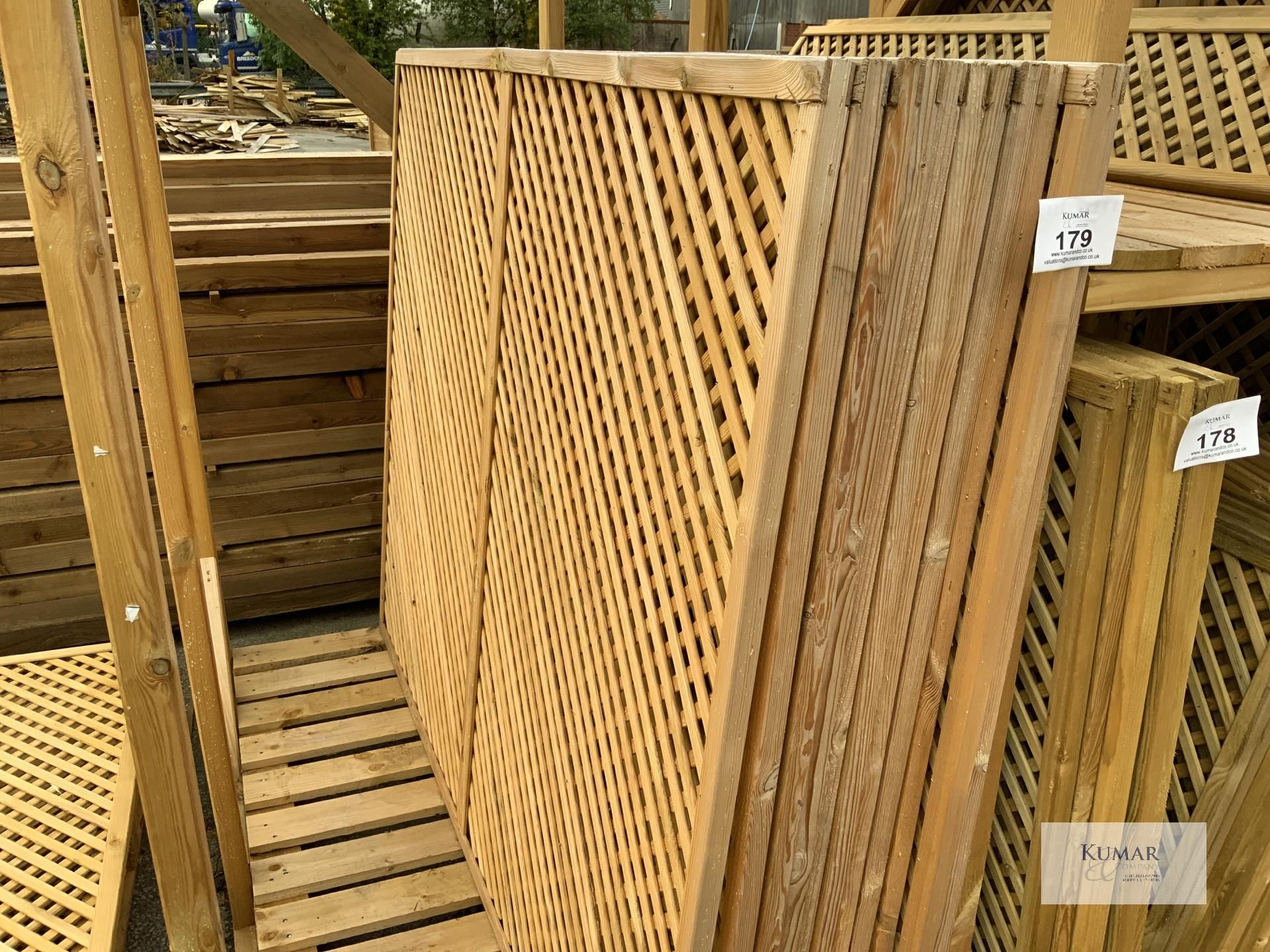 11: Zest Leisure Pressure Treated Privacy Diamond Trellis 6ft x 5ft - Image 3 of 4