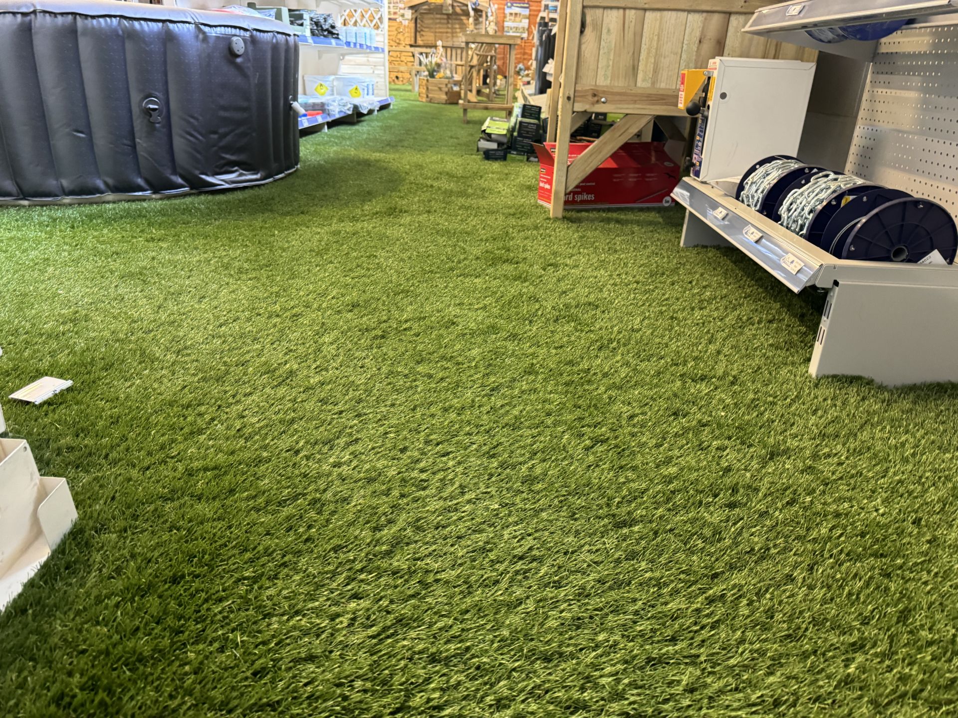 Approximately 150 Square Metre's of Heavy Duty Grade Artificial Grass Advised Laid in Rolls of Uncut - Image 12 of 23