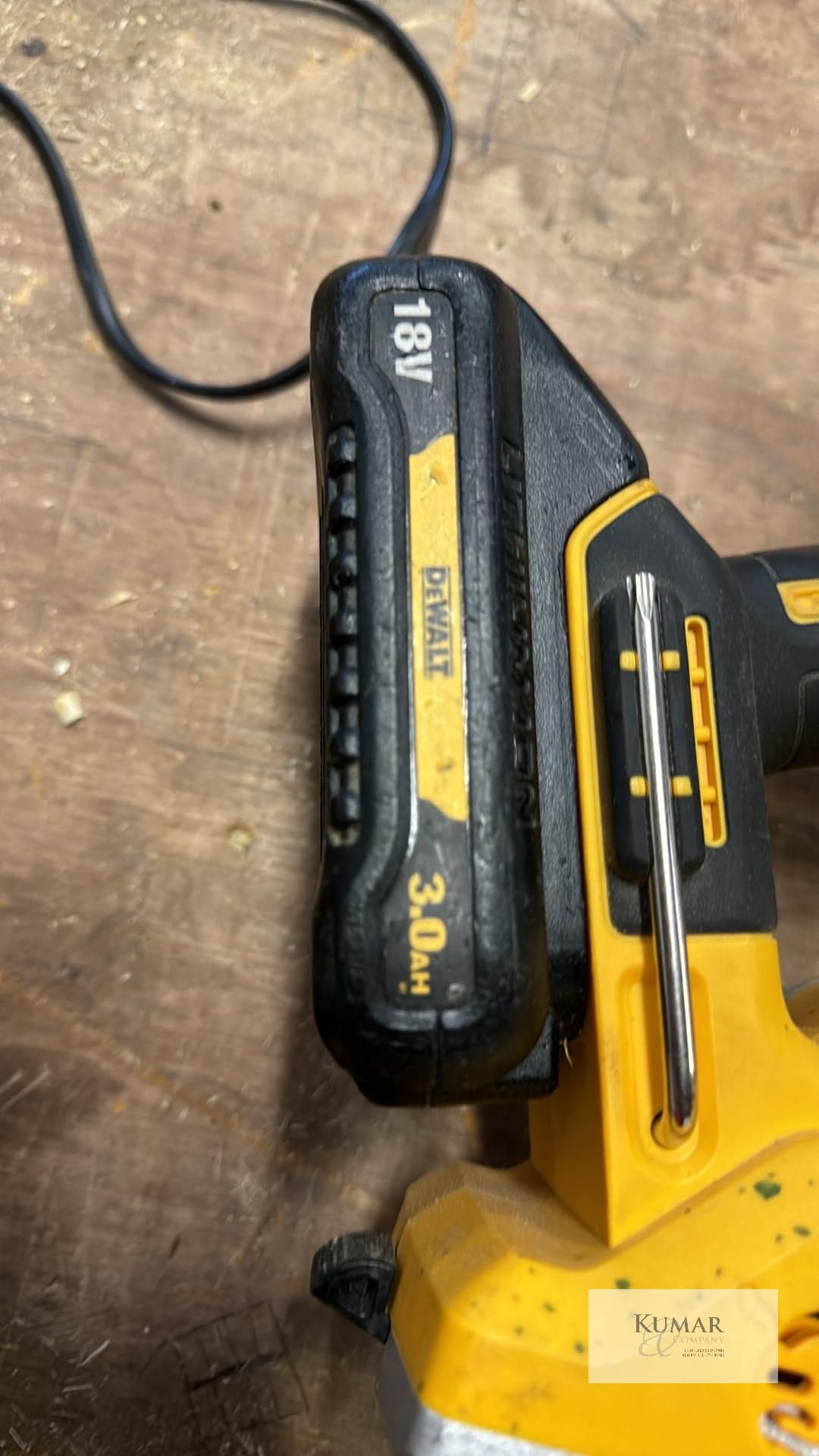 Large Lot of Dewalt Power Tools Comprising - DCP580 Planer with 18v 3.0AH Battery, DCB113 10.8v, - Image 5 of 16