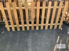 10: 6ft x 3ft Round Top Picket Fence RRP £32.75