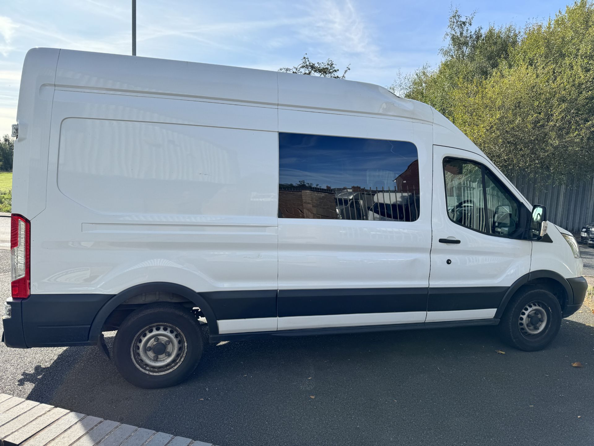 2015 - Transit 350 L3 H3, RWD 2.2 TDCi Crew Van - Image 9 of 47