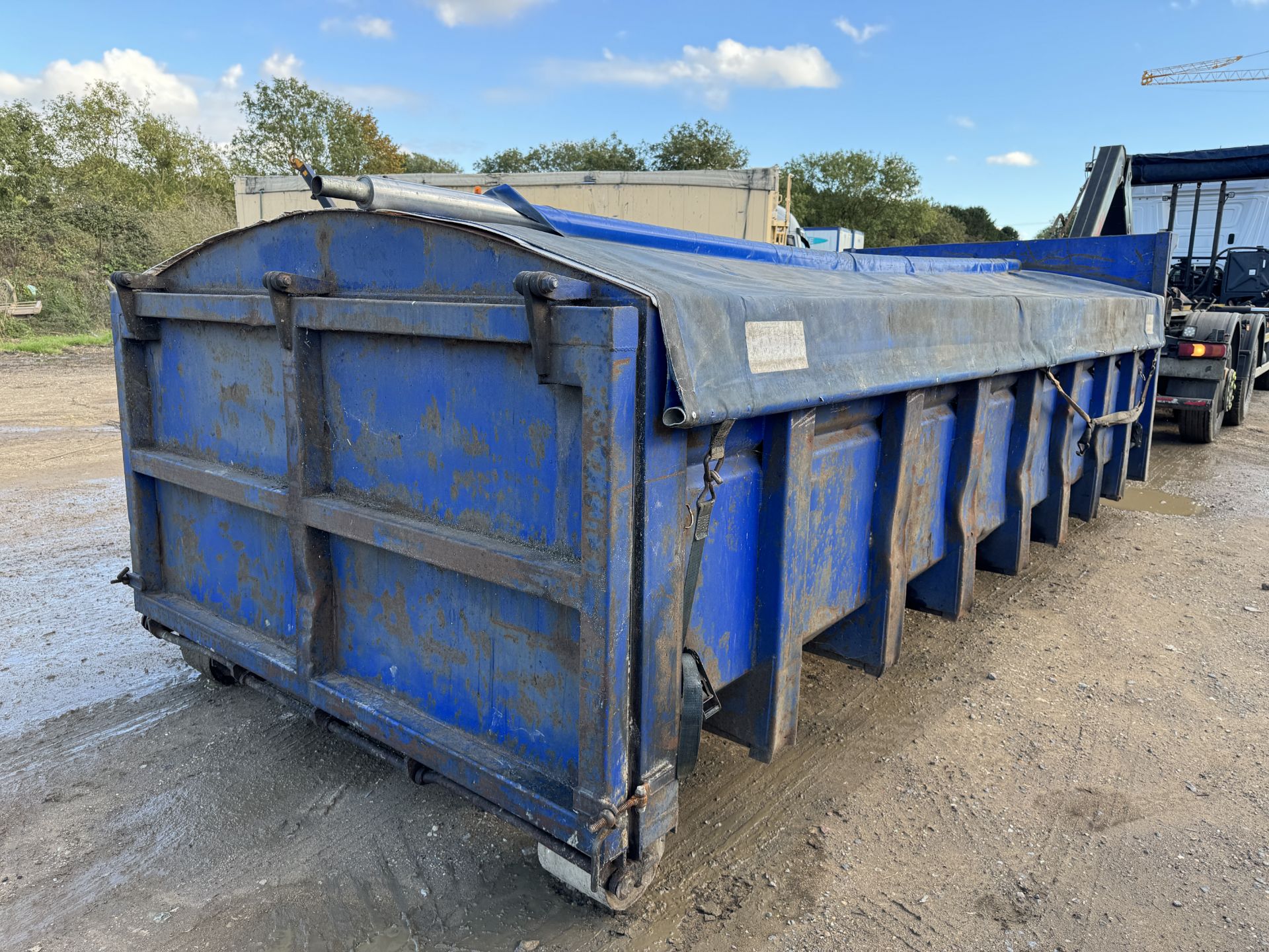 Hook Loader Skip - Image 14 of 16