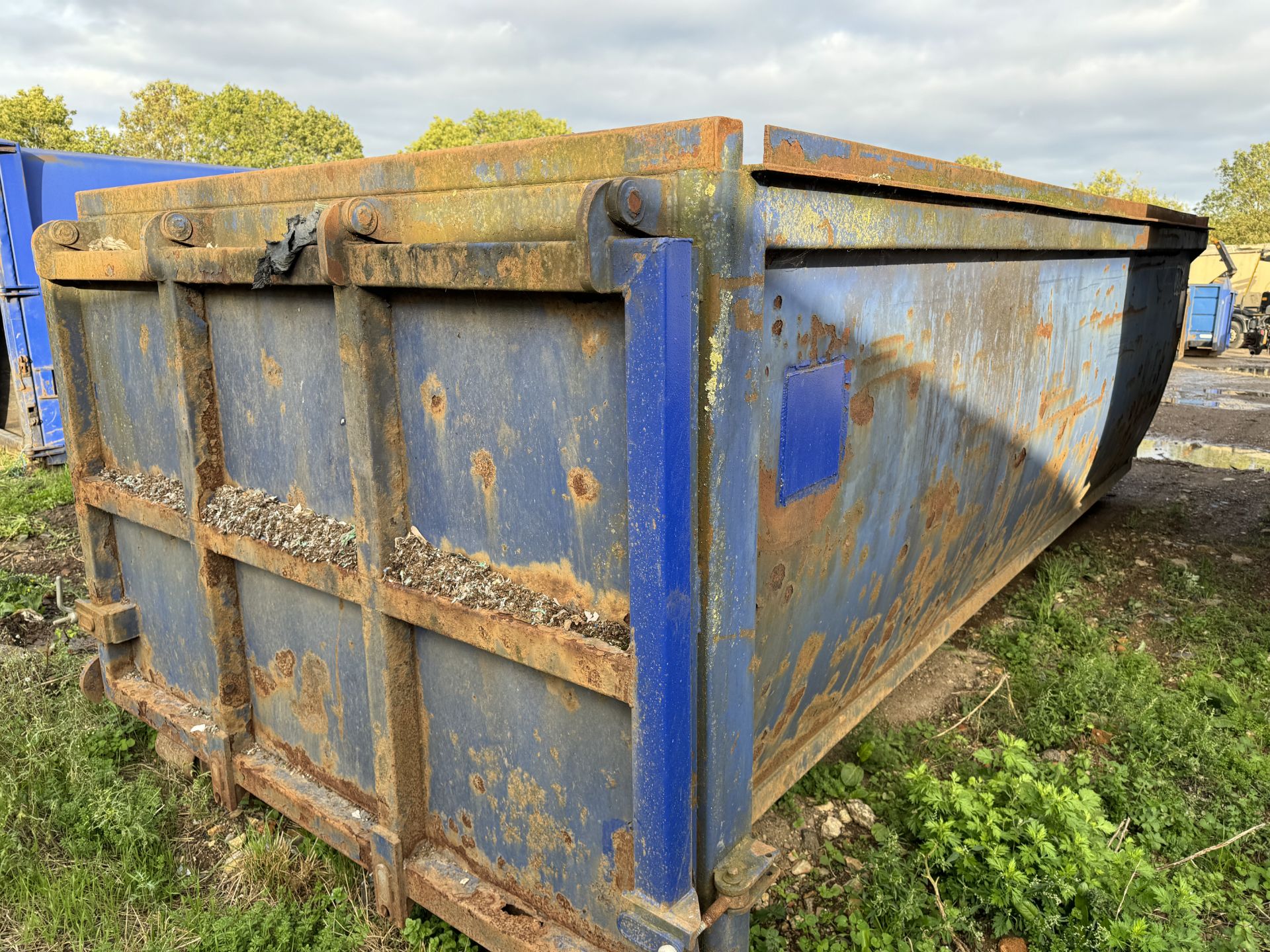 Hook Loader Skip - Image 6 of 8