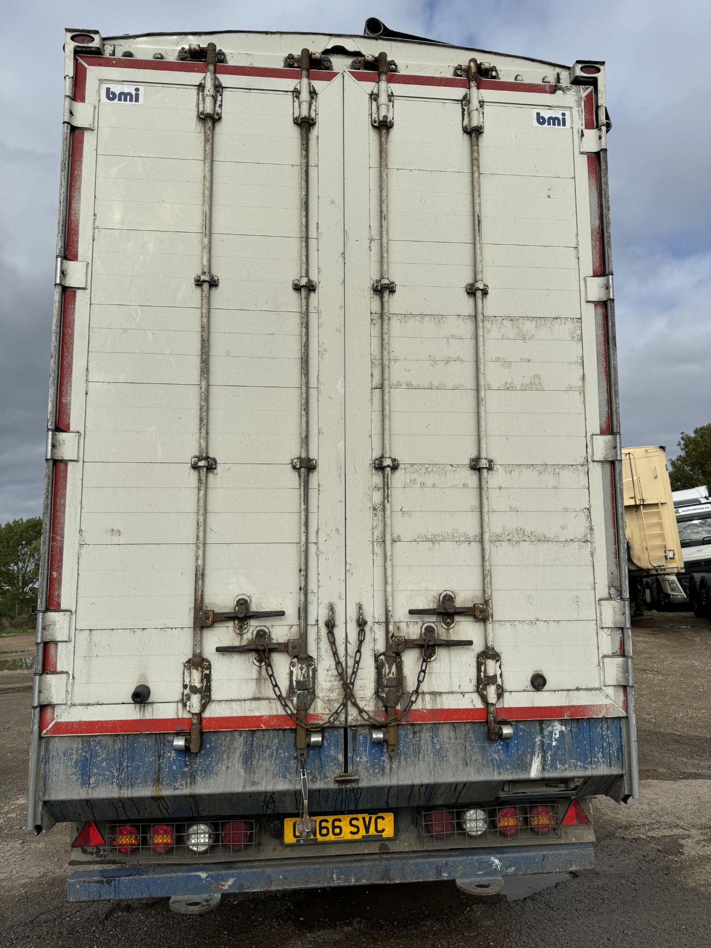 2017 - BMI Trailers Type AW 125, Tri Axle Air Suspension 125 Yard Cargo Floor Trailer - Image 30 of 46