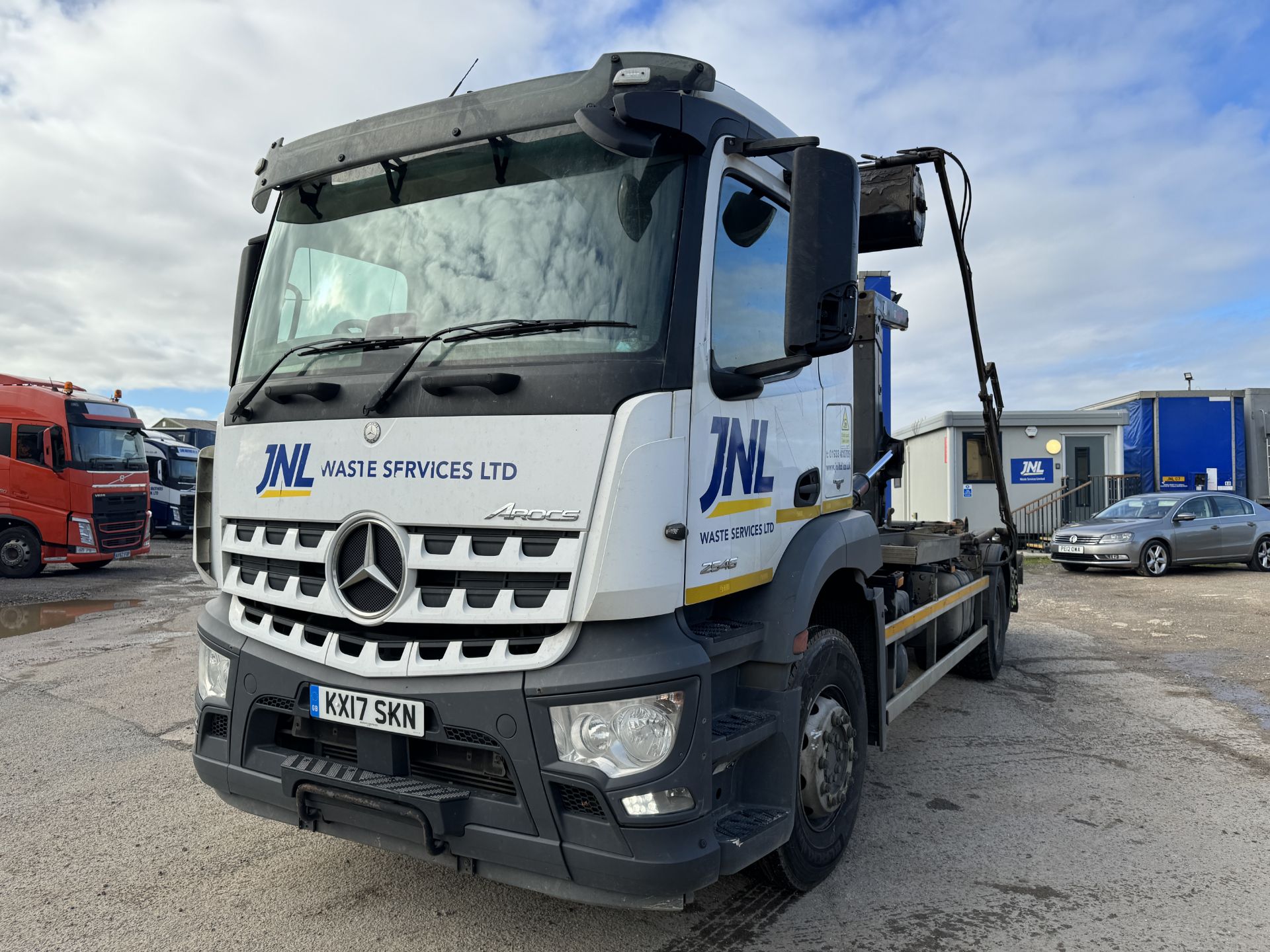 2017 - Mercedes 2546 Euro 6, 6 x 2 Draw Bar Skip Loader - Image 5 of 67