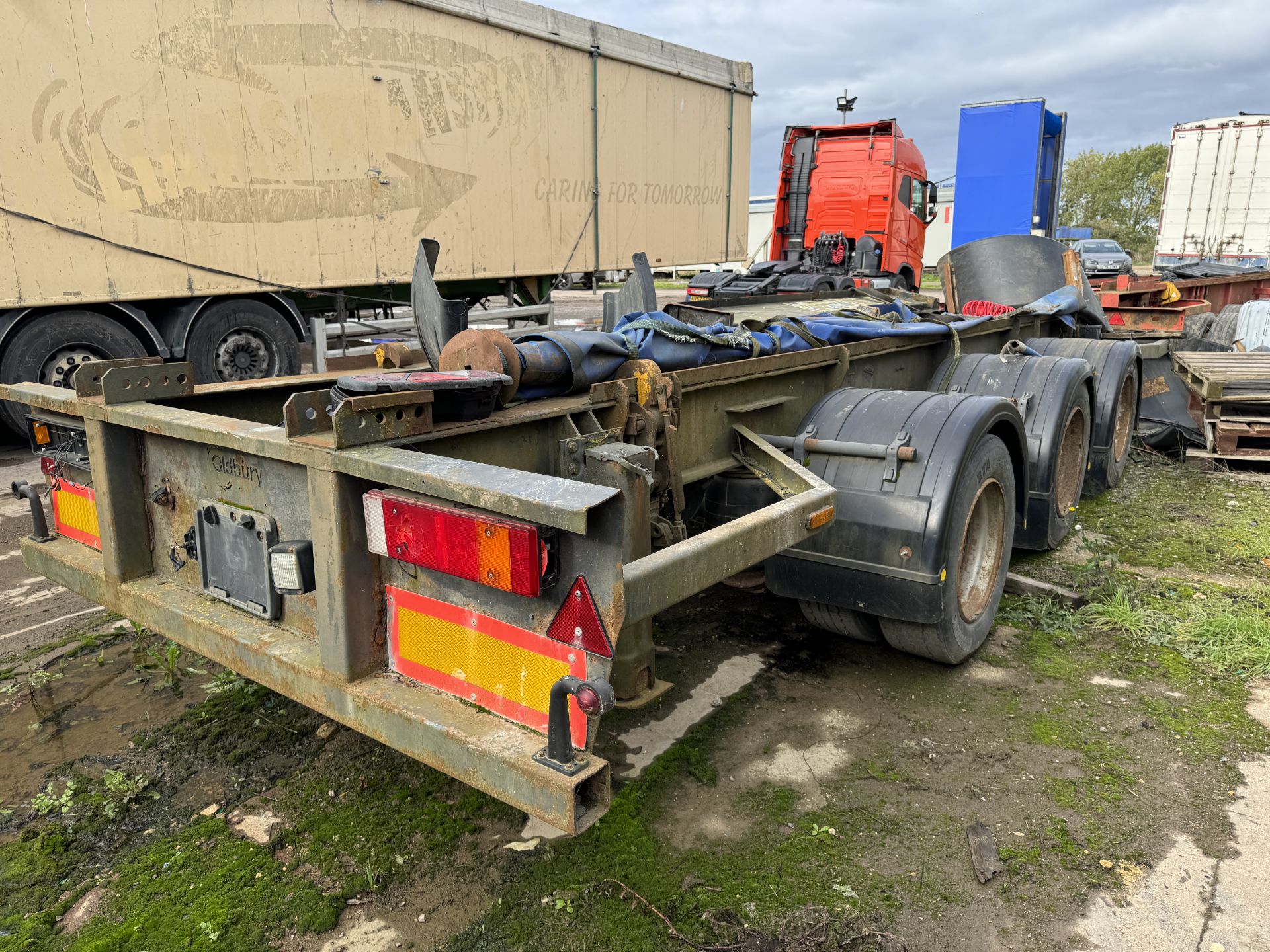 JED 03 - Fruehauf Ltd Tri - Axle Trailer, Sold for Spares - Image 14 of 18