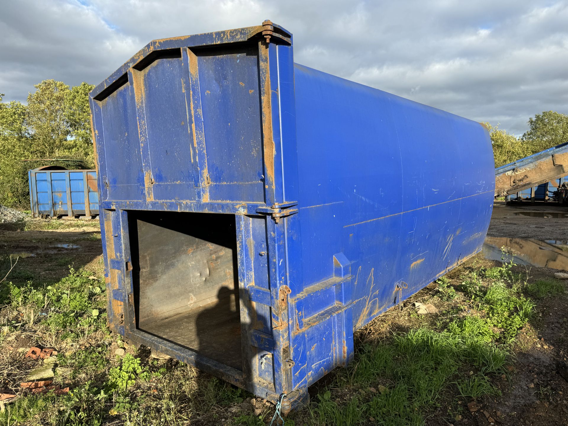 Hook Loader Skip - Image 11 of 15