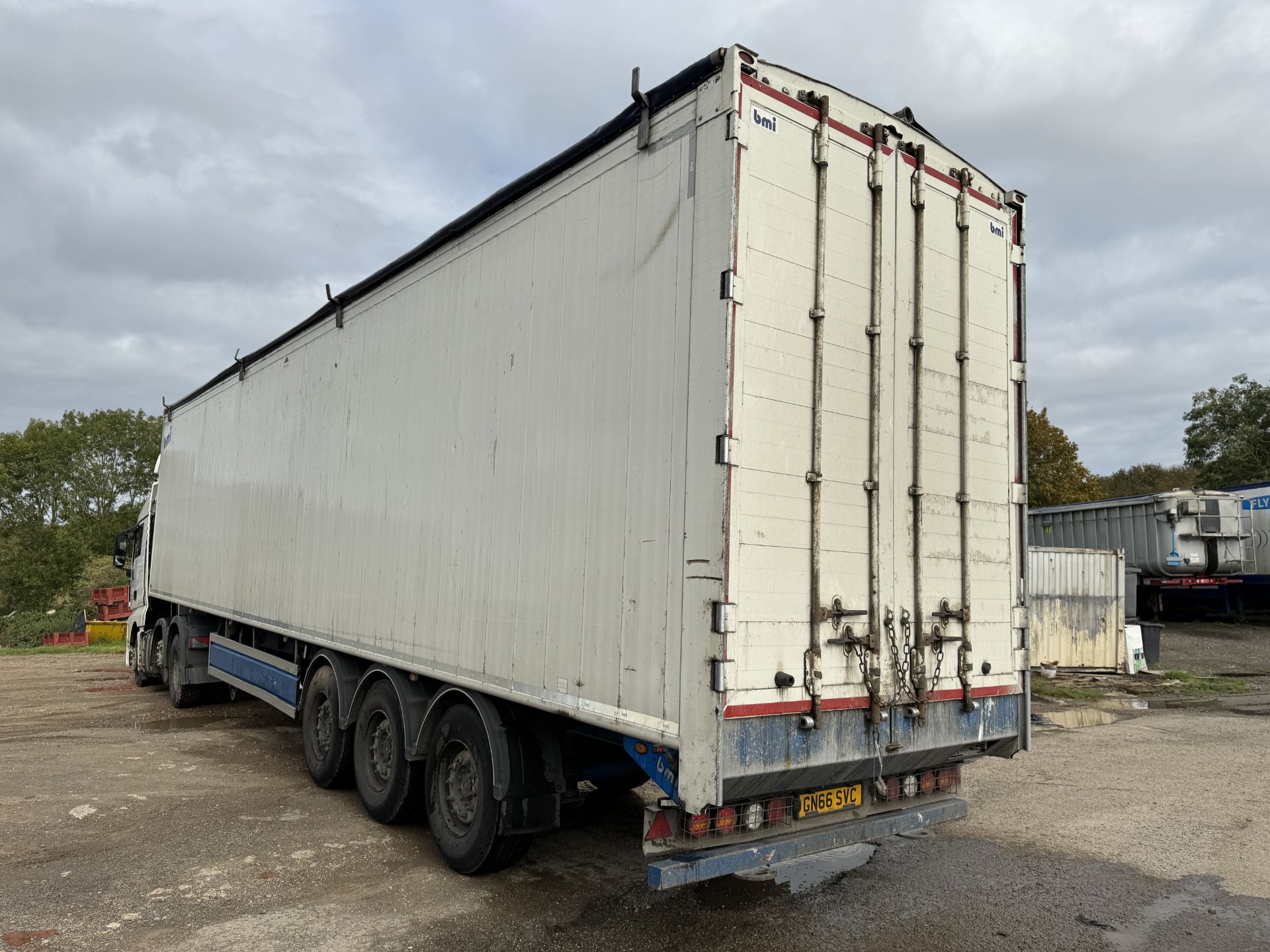 2017 - BMI Trailers Type AW 125, Tri Axle Air Suspension 125 Yard Cargo Floor Trailer - Image 27 of 46