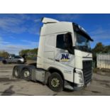 2016 - Volvo FH460 6 x 2 Euro 6 Mid Lift Tractor Unit