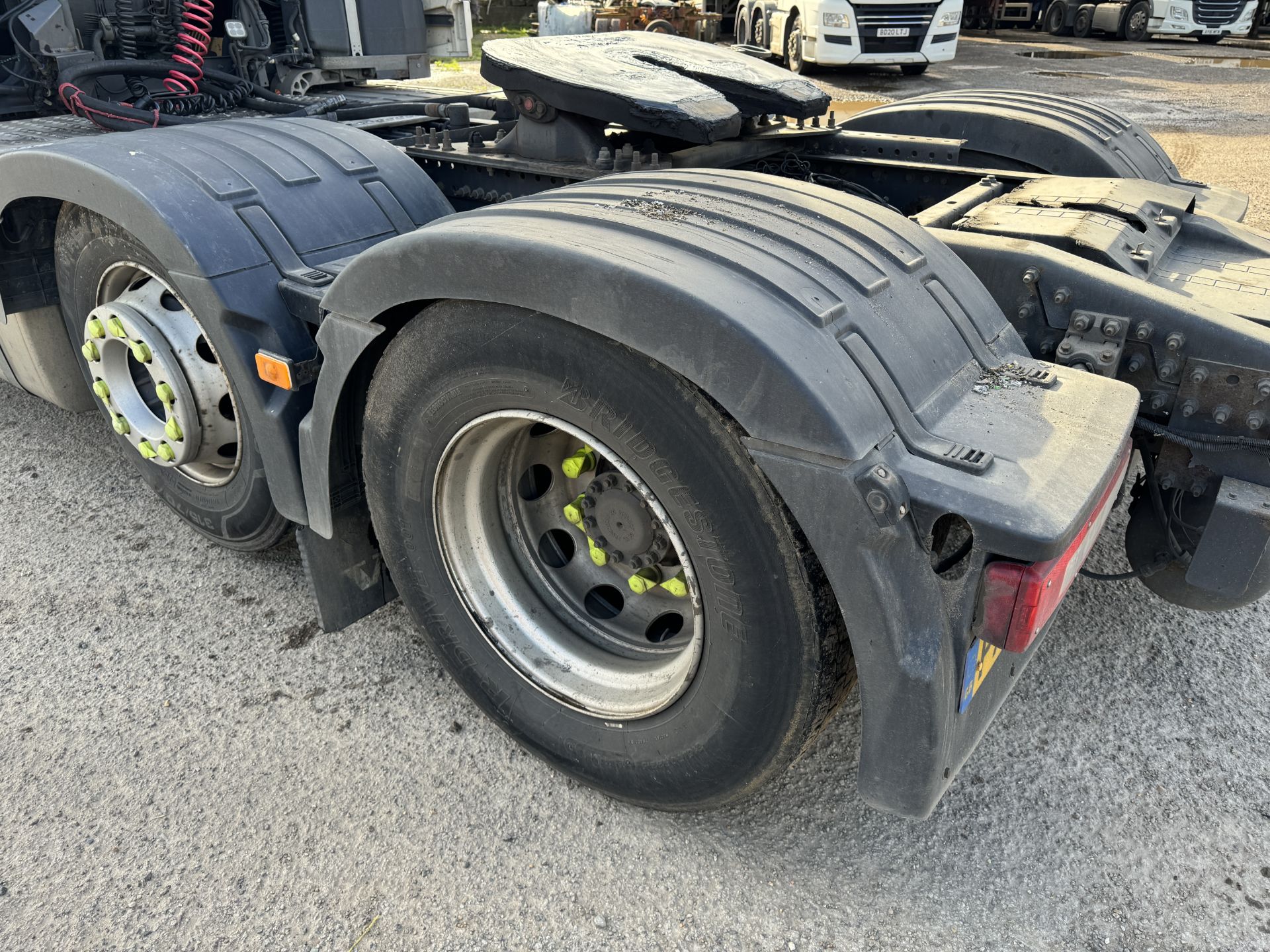 2016 - Volvo FH460 6 x 2 Euro 6 Mid Lift Tractor Unit - Image 19 of 47