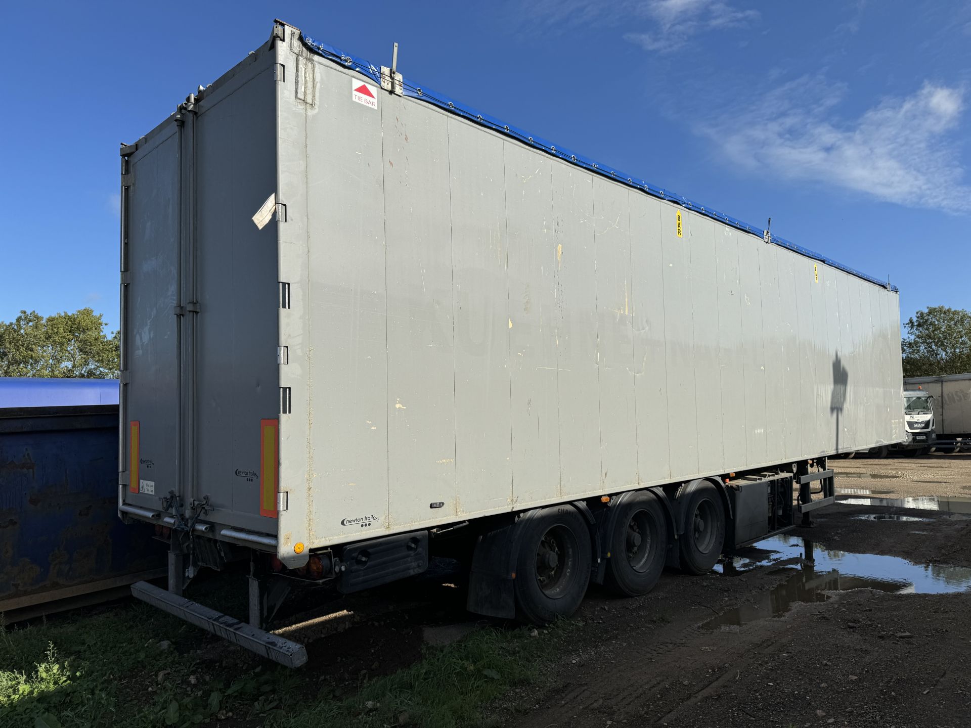 2010 - Knapen Type K100, Tri Axle Air Suspension Walking Floor Trailer - Image 13 of 40