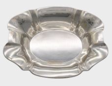 Extravagante Silberschale
