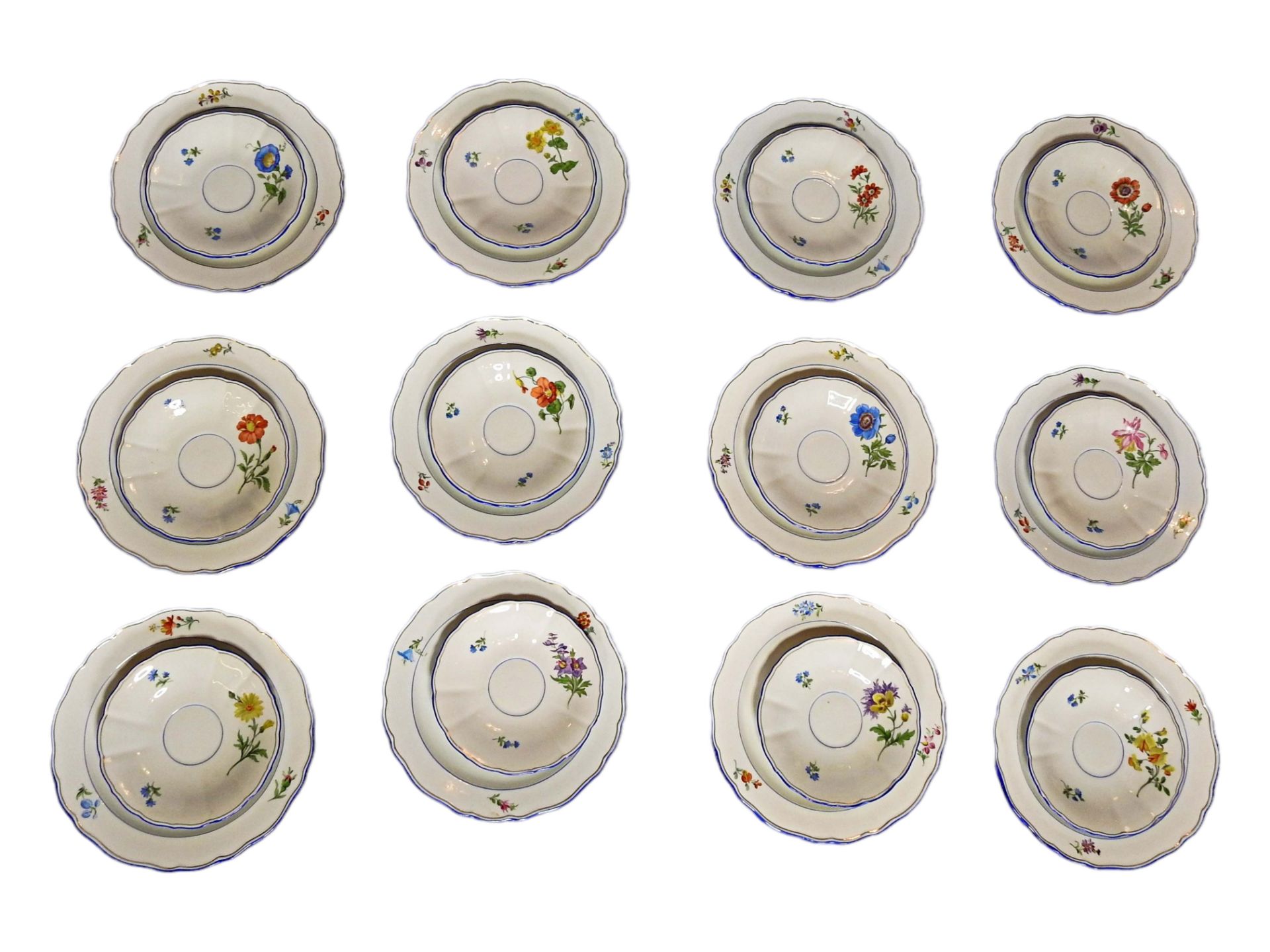 Meissen, Speise- und Teeservice für zwölf Personen mit Feldblume 3 - Image 34 of 41